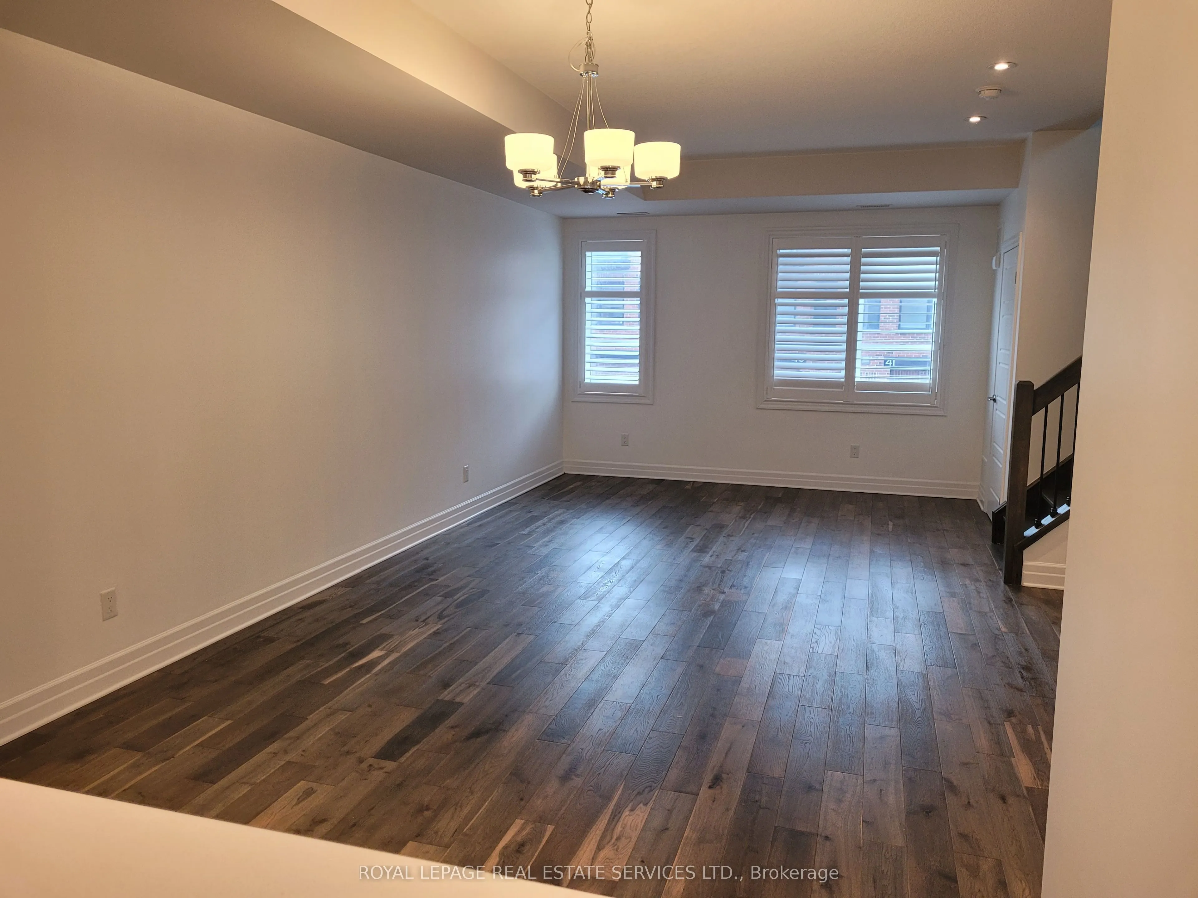 70 Plains Road W, #38