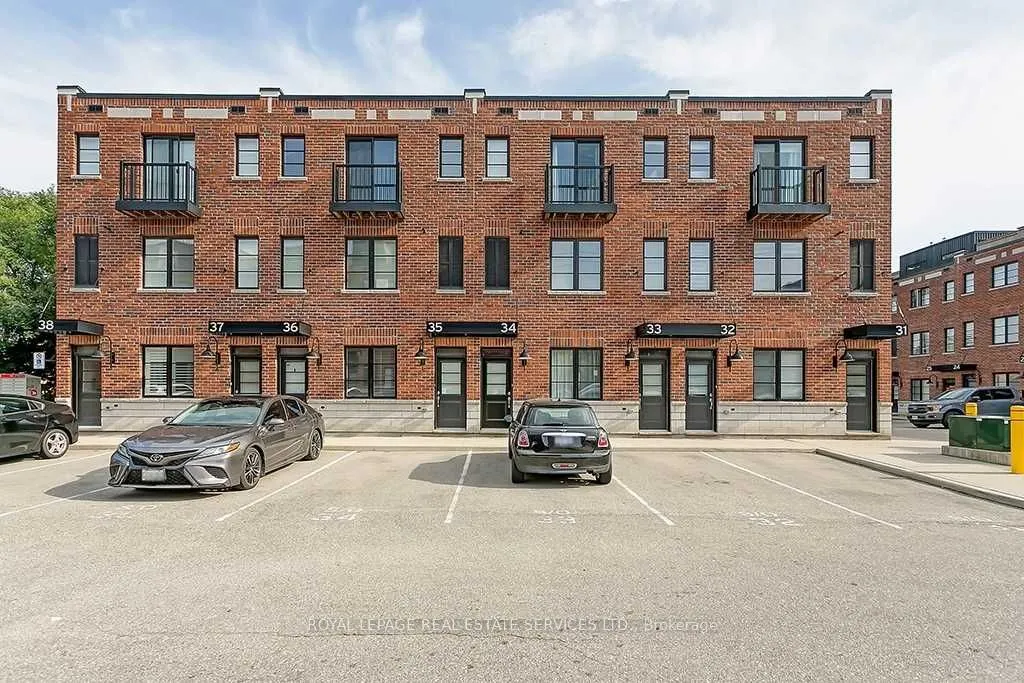 70 Plains Road W, #38