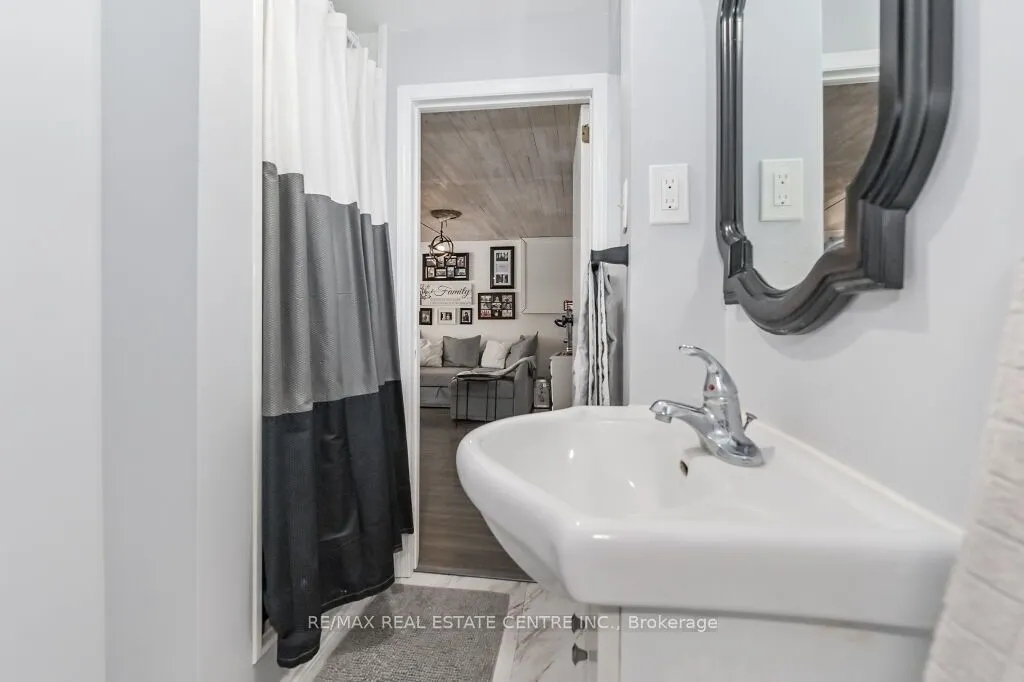 18 Townline