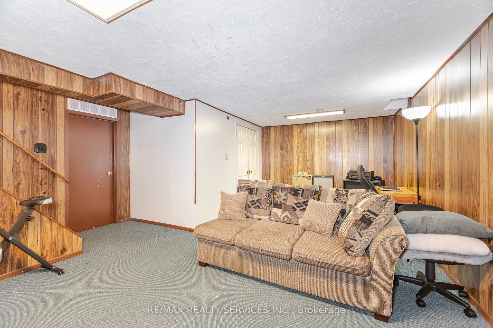 12 Sparklett Crescent