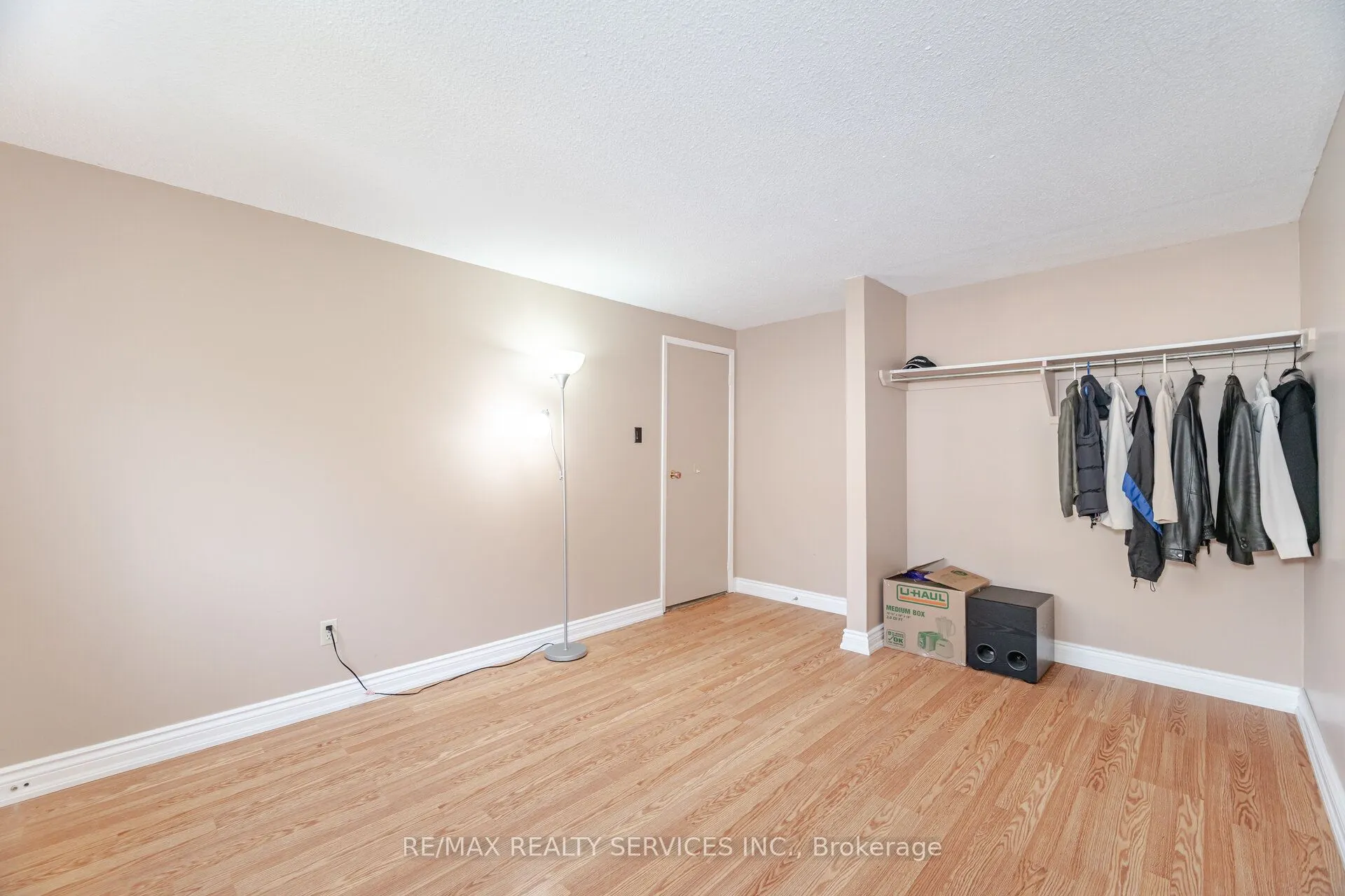 12 Sparklett Crescent