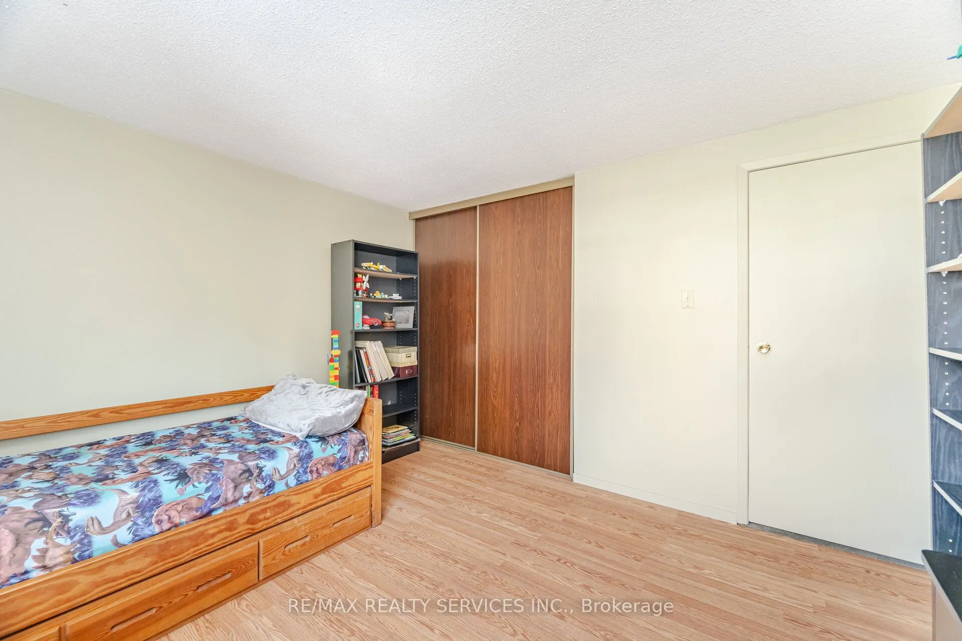 12 Sparklett Crescent