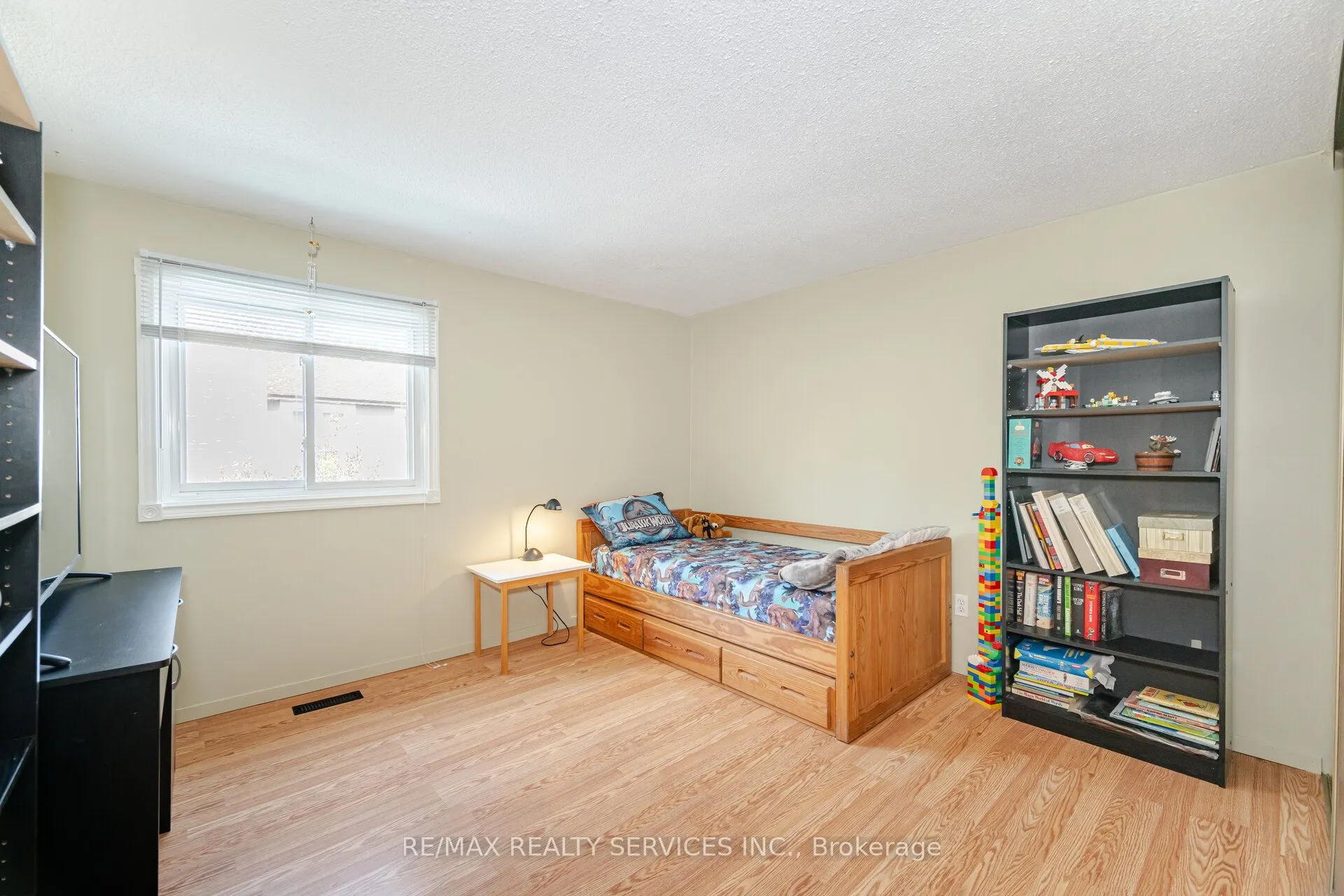 12 Sparklett Crescent