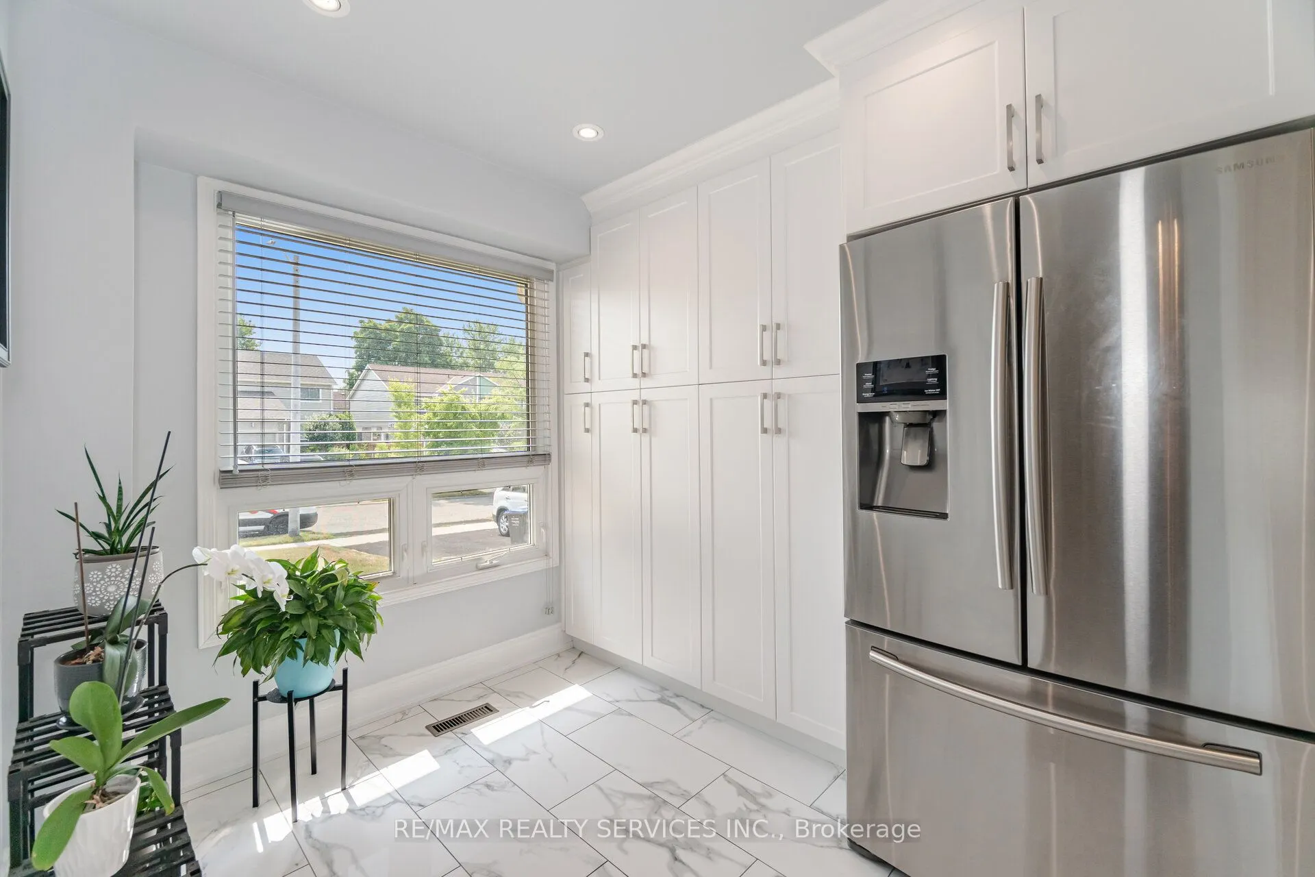 12 Sparklett Crescent