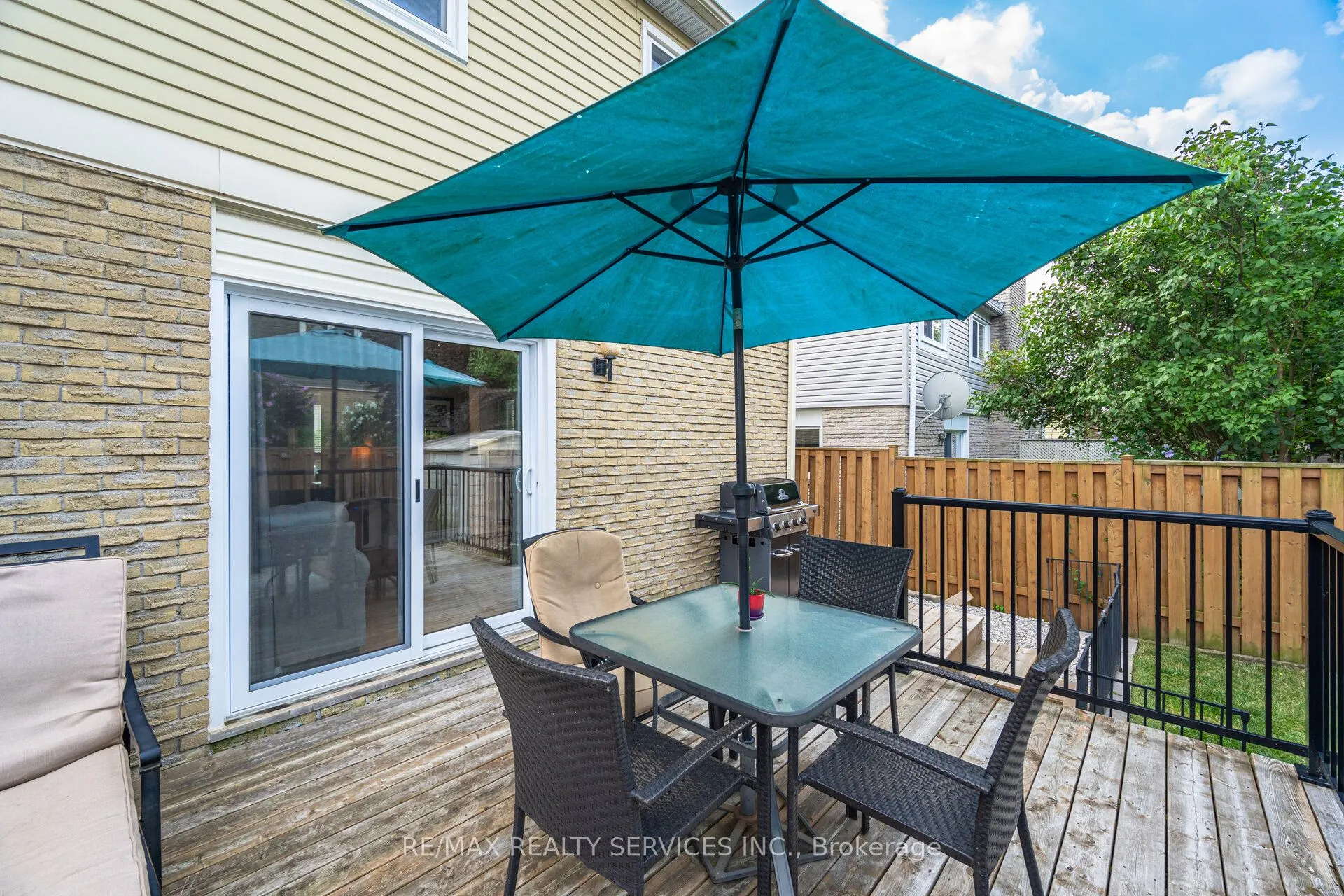 12 Sparklett Crescent