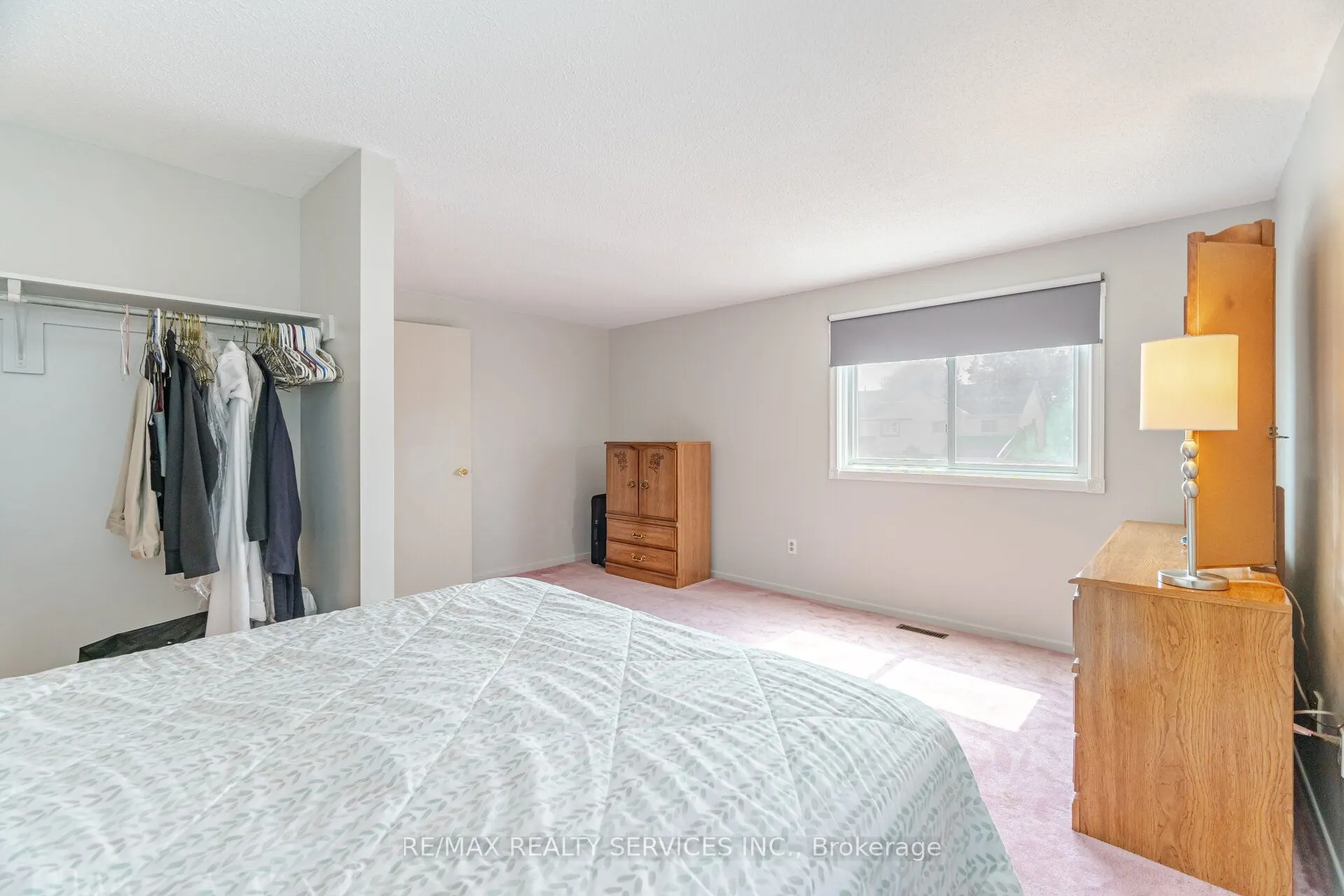 12 Sparklett Crescent