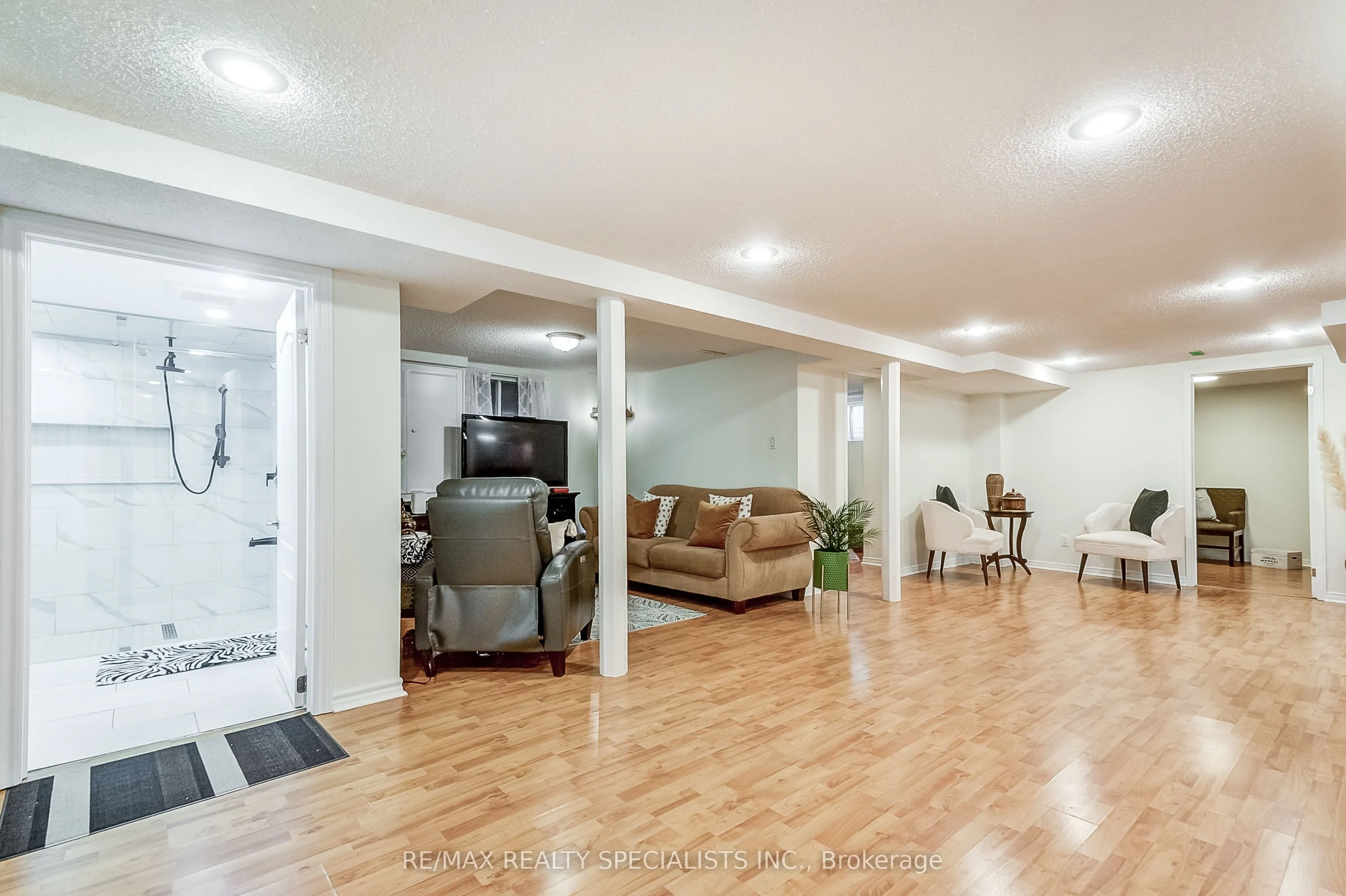 4448 Weymouth Commons Crescent