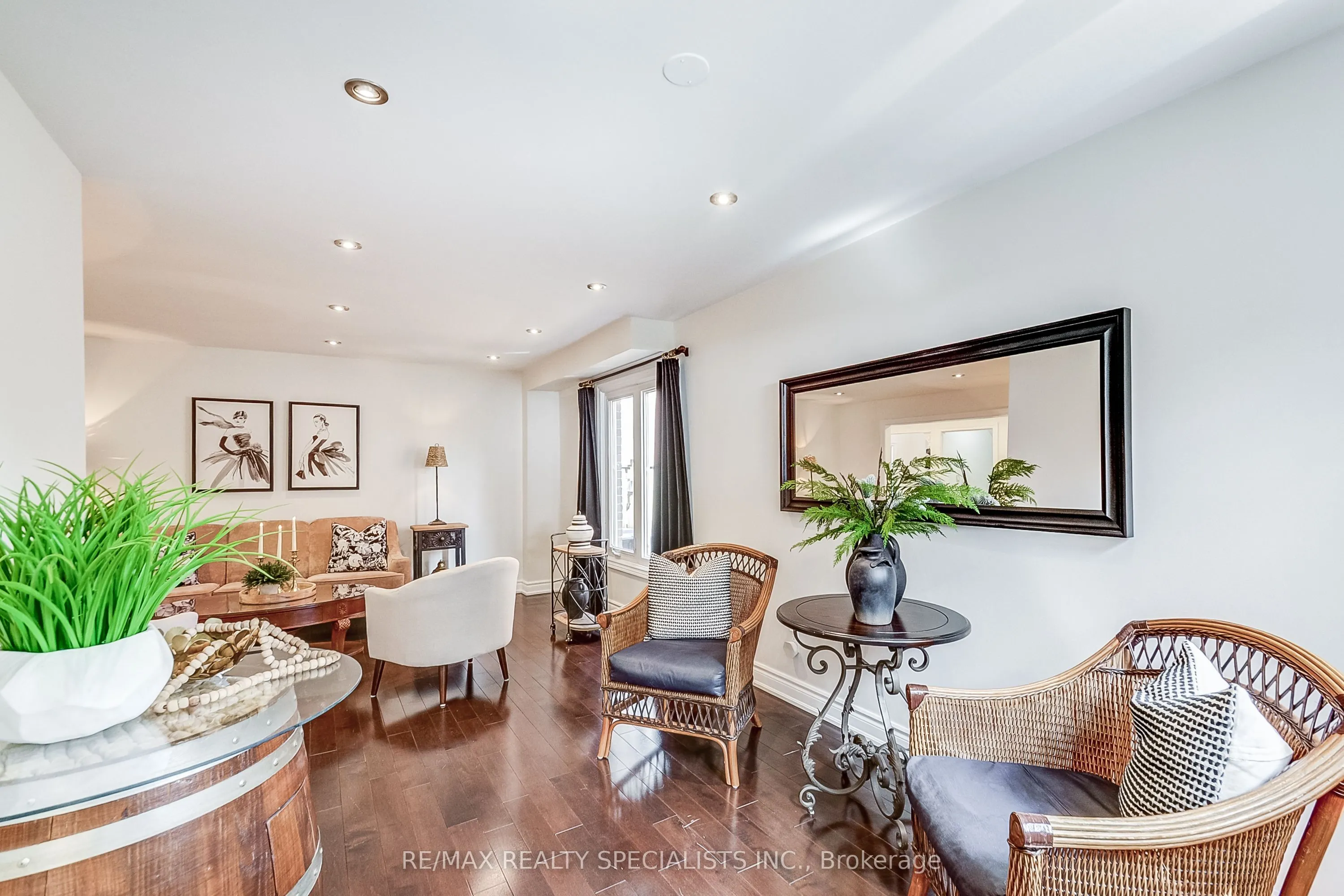 4448 Weymouth Commons Crescent