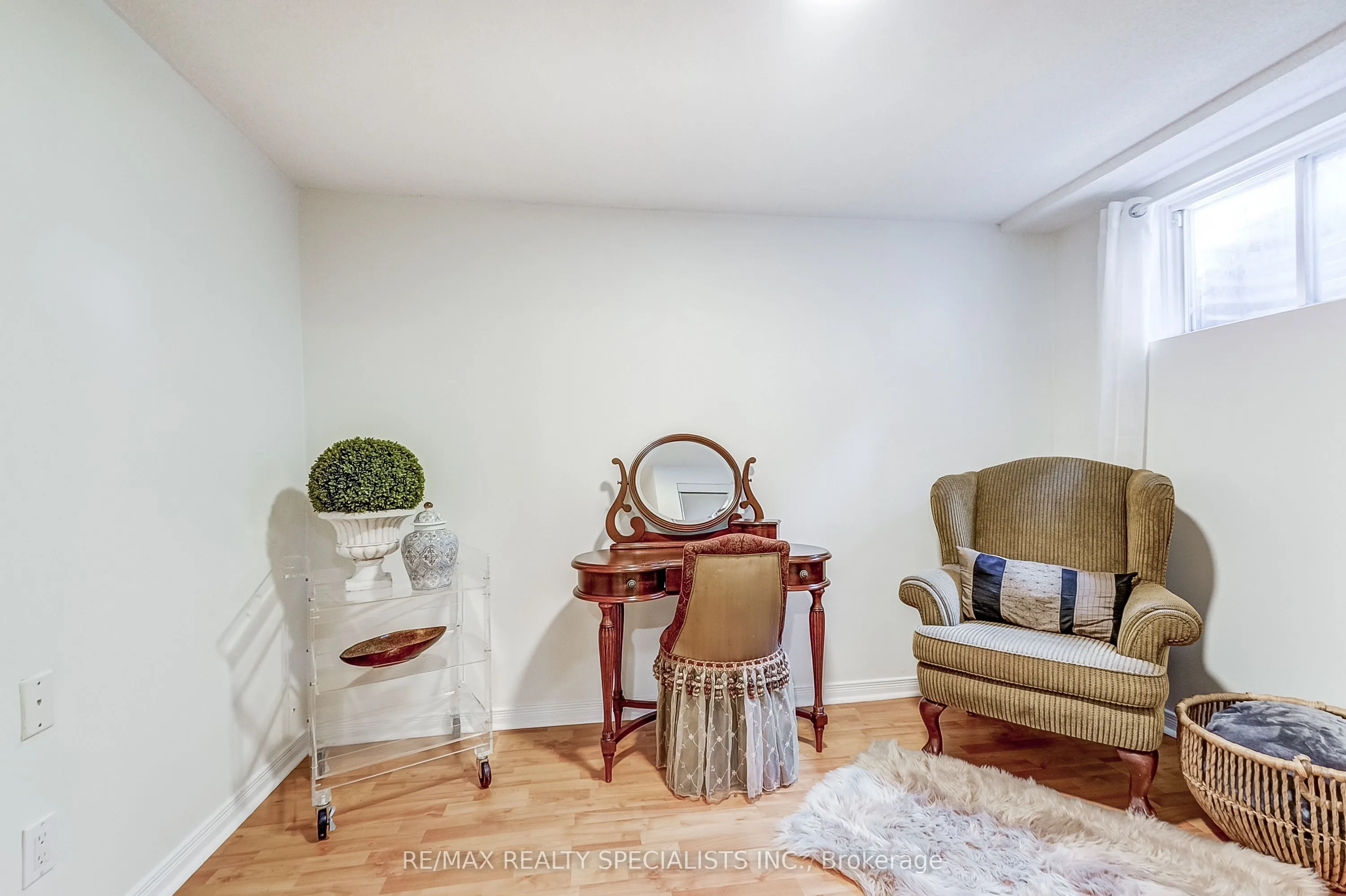 4448 Weymouth Commons Crescent