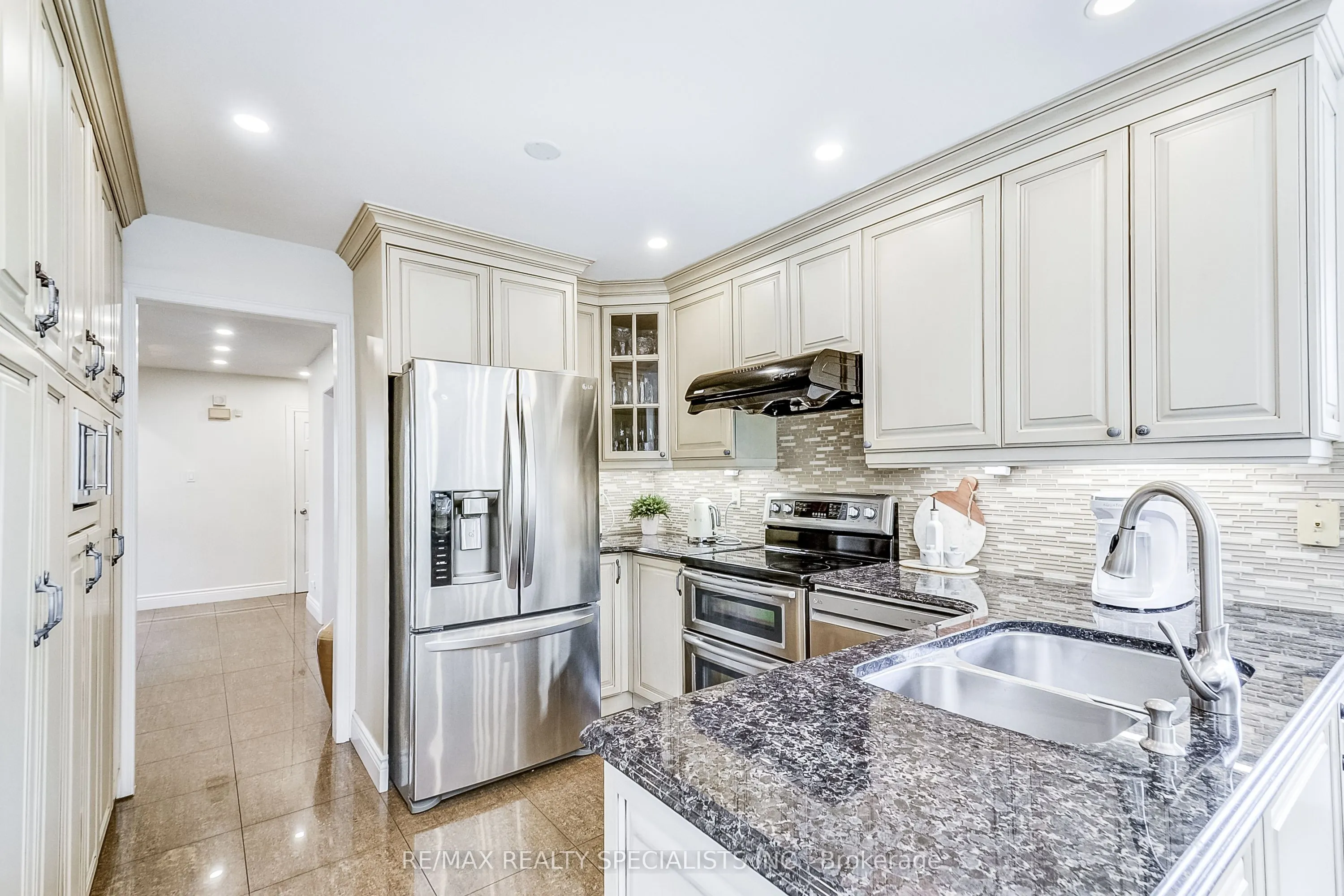 4448 Weymouth Commons Crescent