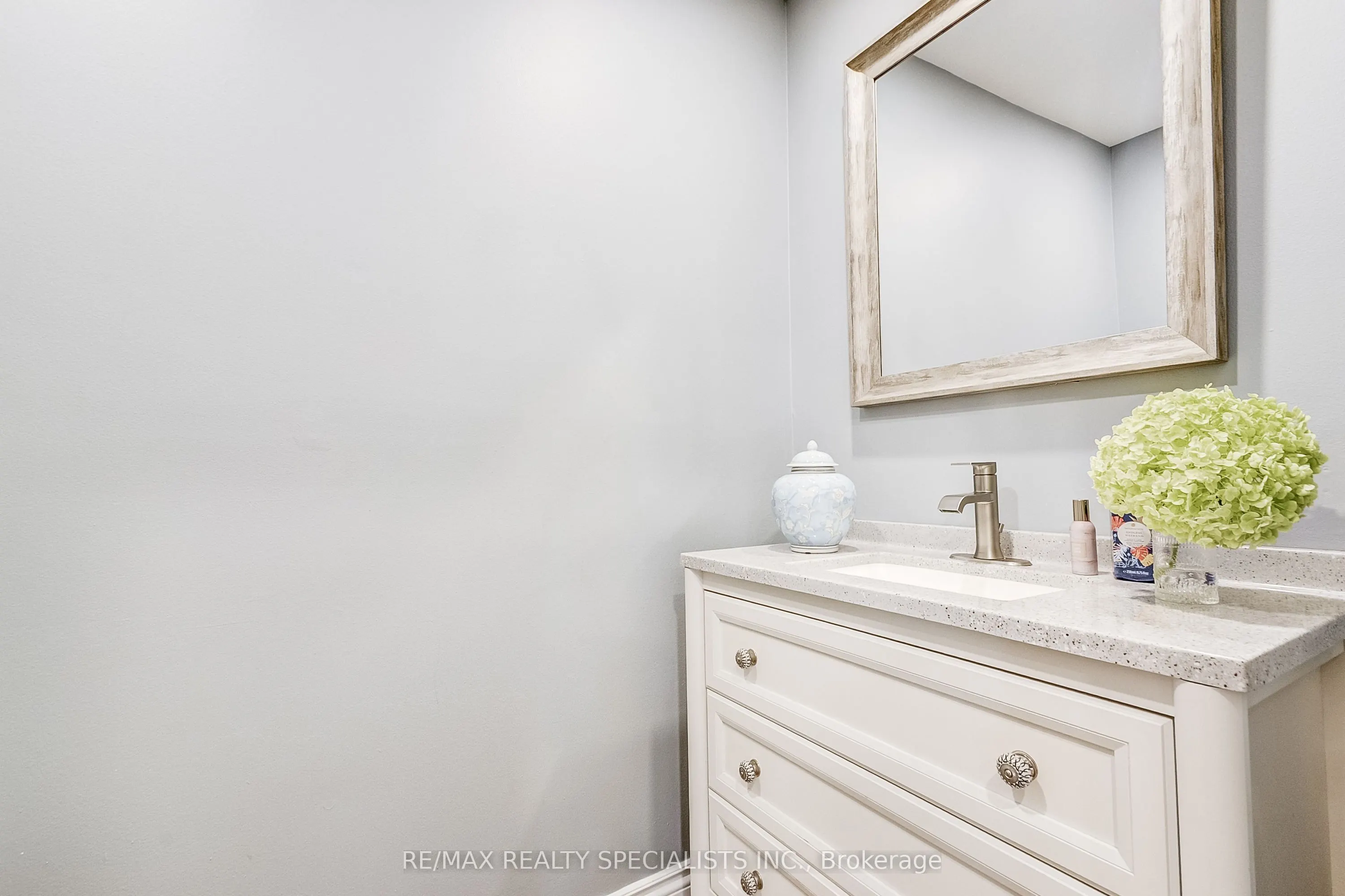 4448 Weymouth Commons Crescent