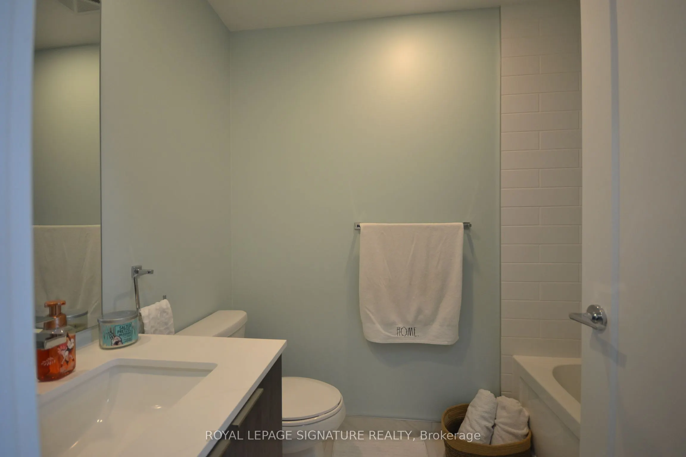 70 Annie Craig Drive, #2406