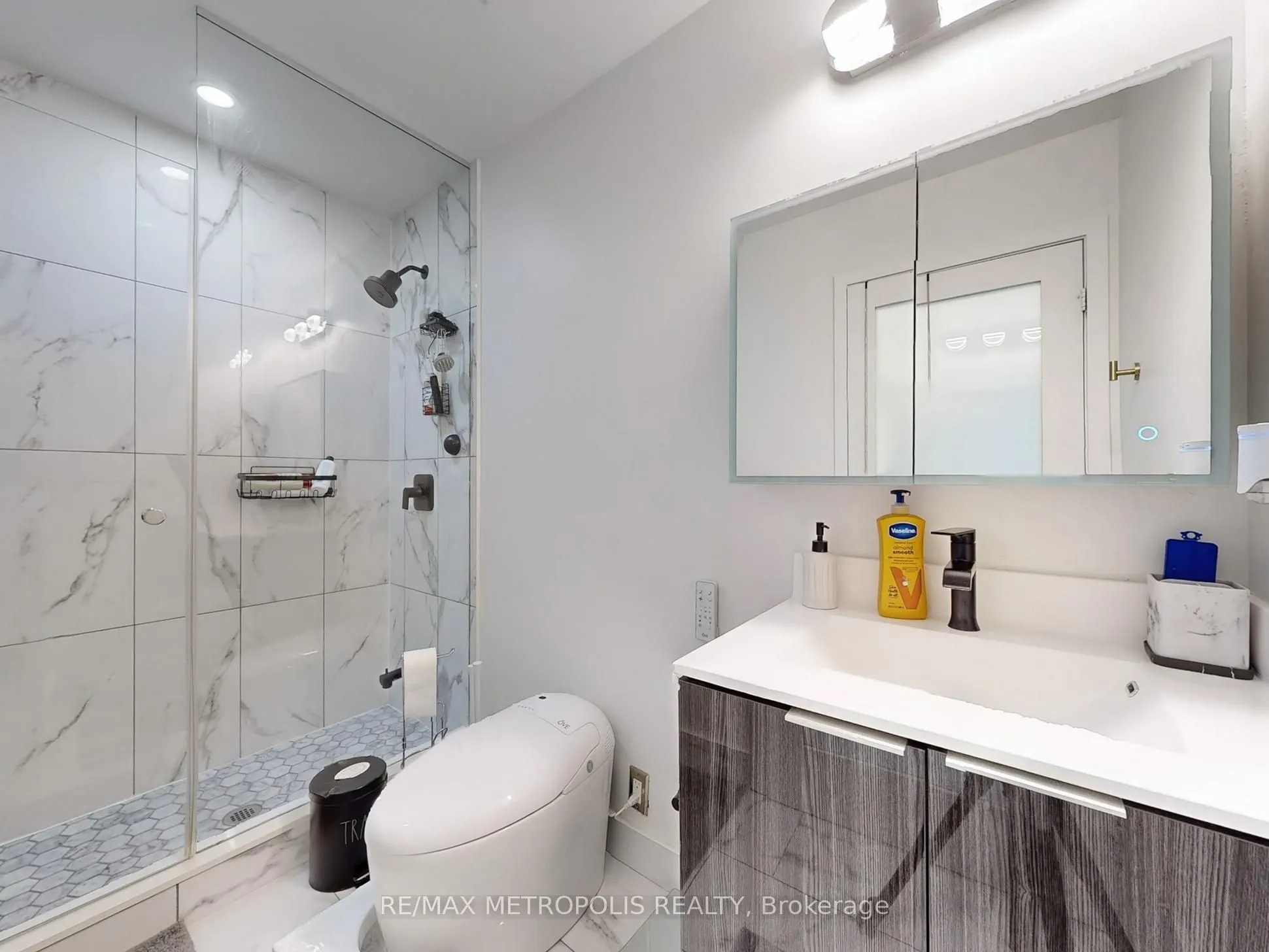 20 Shore Breeze Drive, #4504