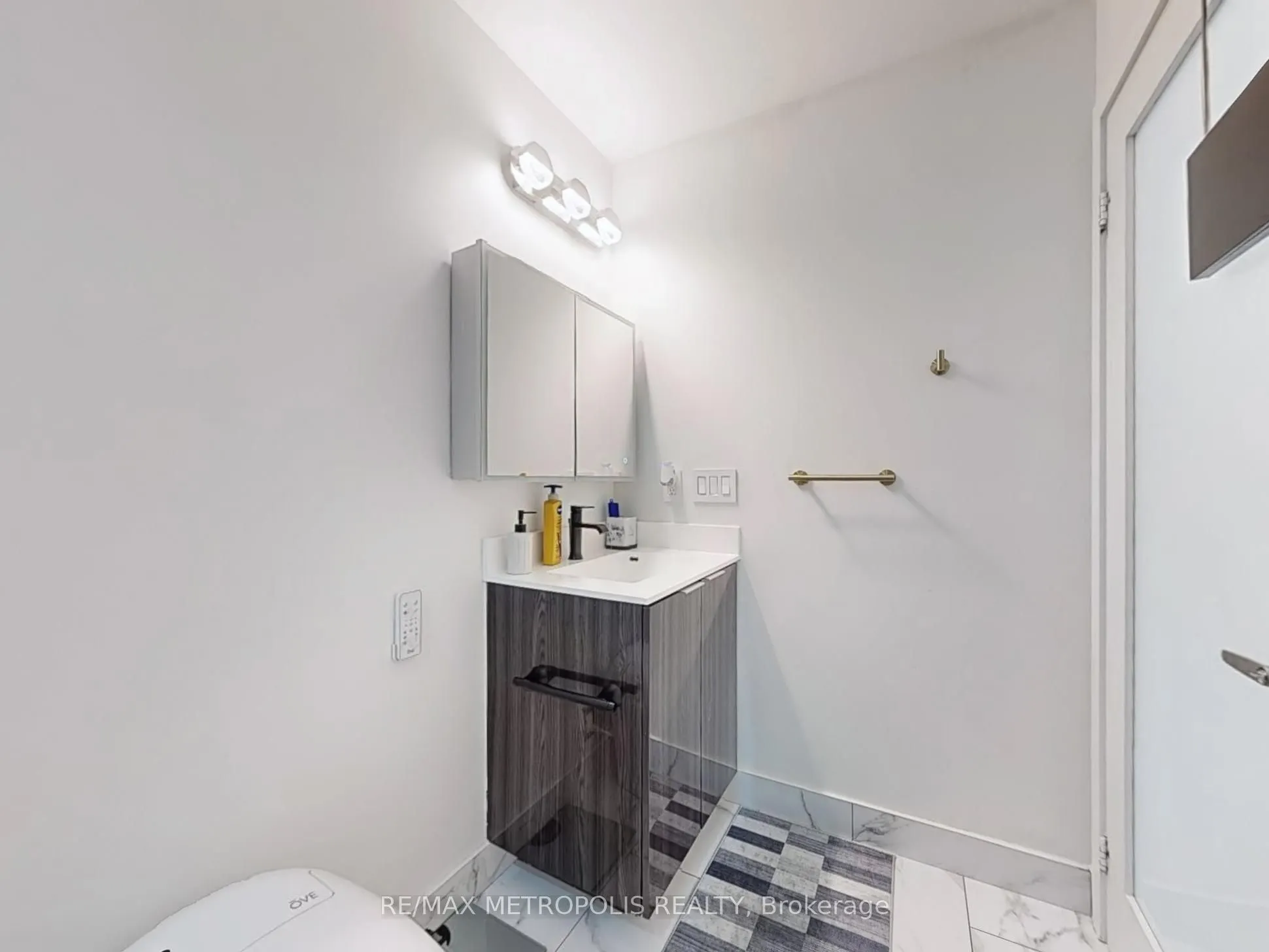 20 Shore Breeze Drive, #4504