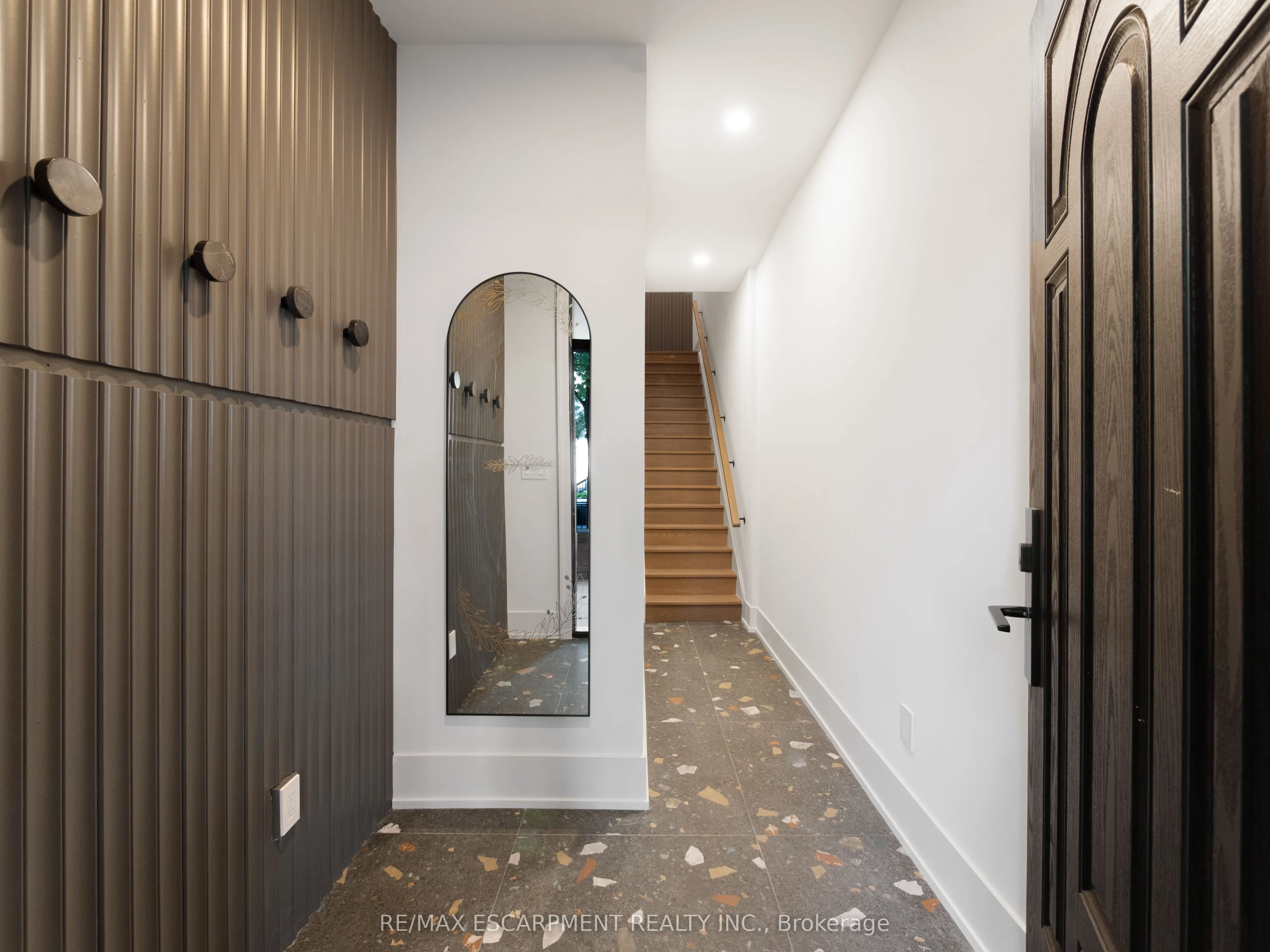 46 O'hara Avenue, #3