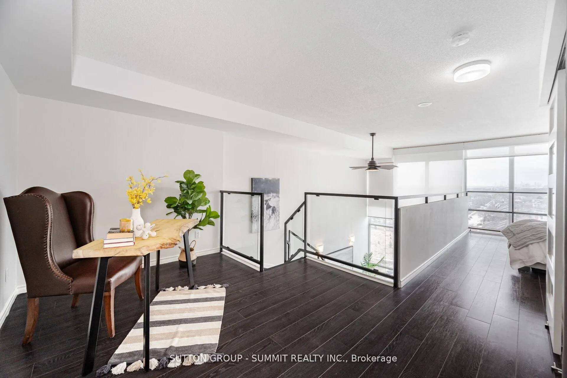 250 MANITOBA Street, #709