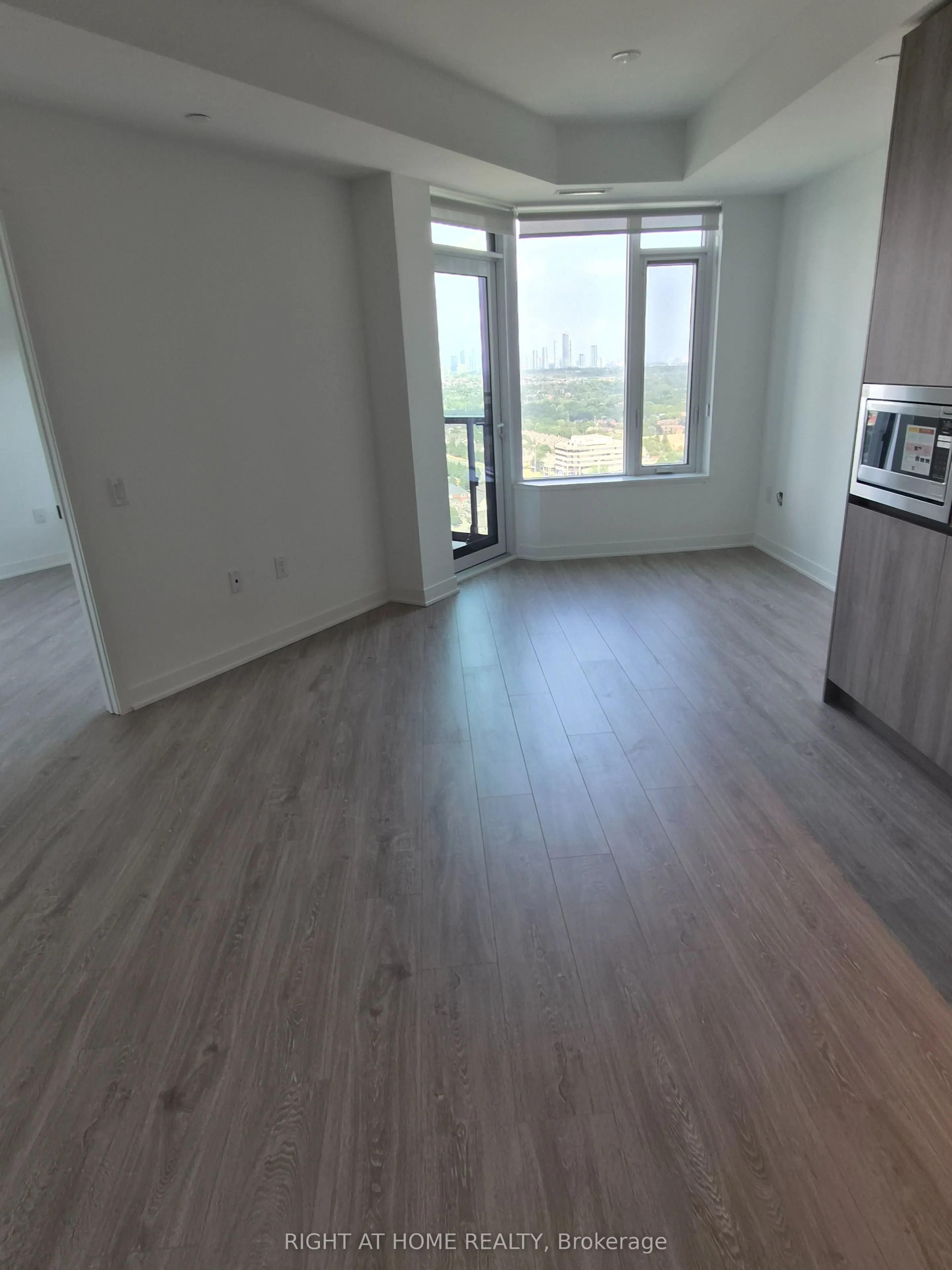 2495 Eglinton Avenue W, #2101