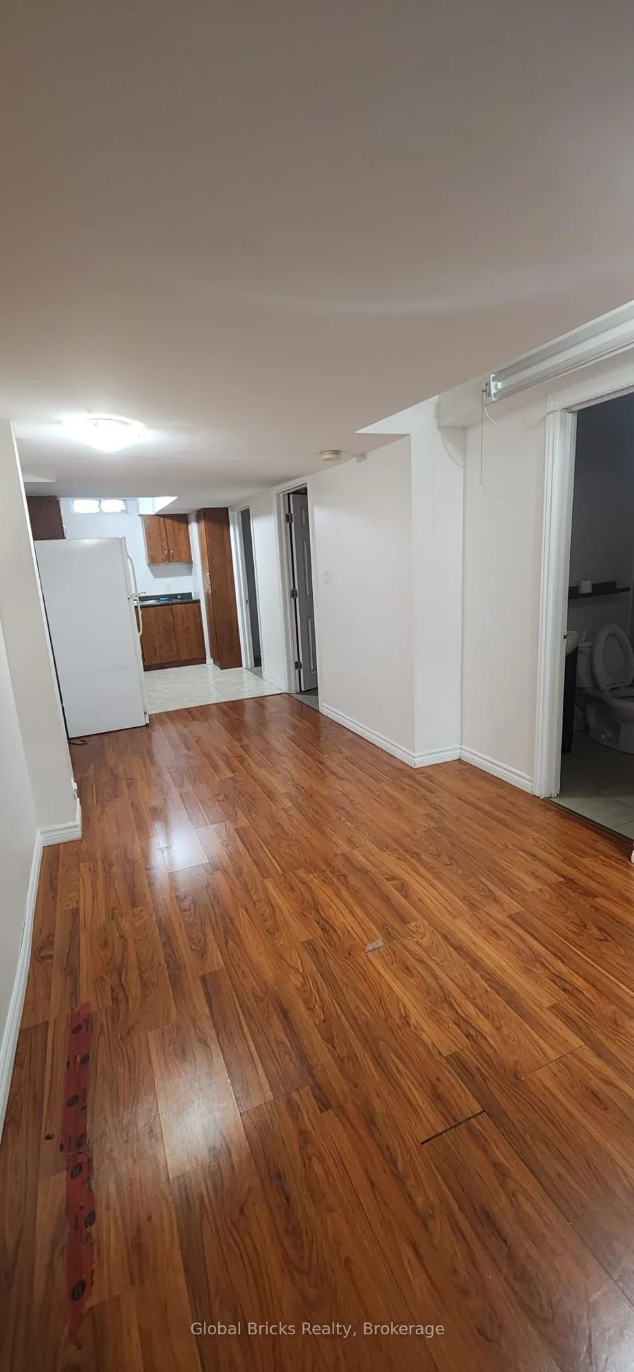 4187 Goldenrod Crescent