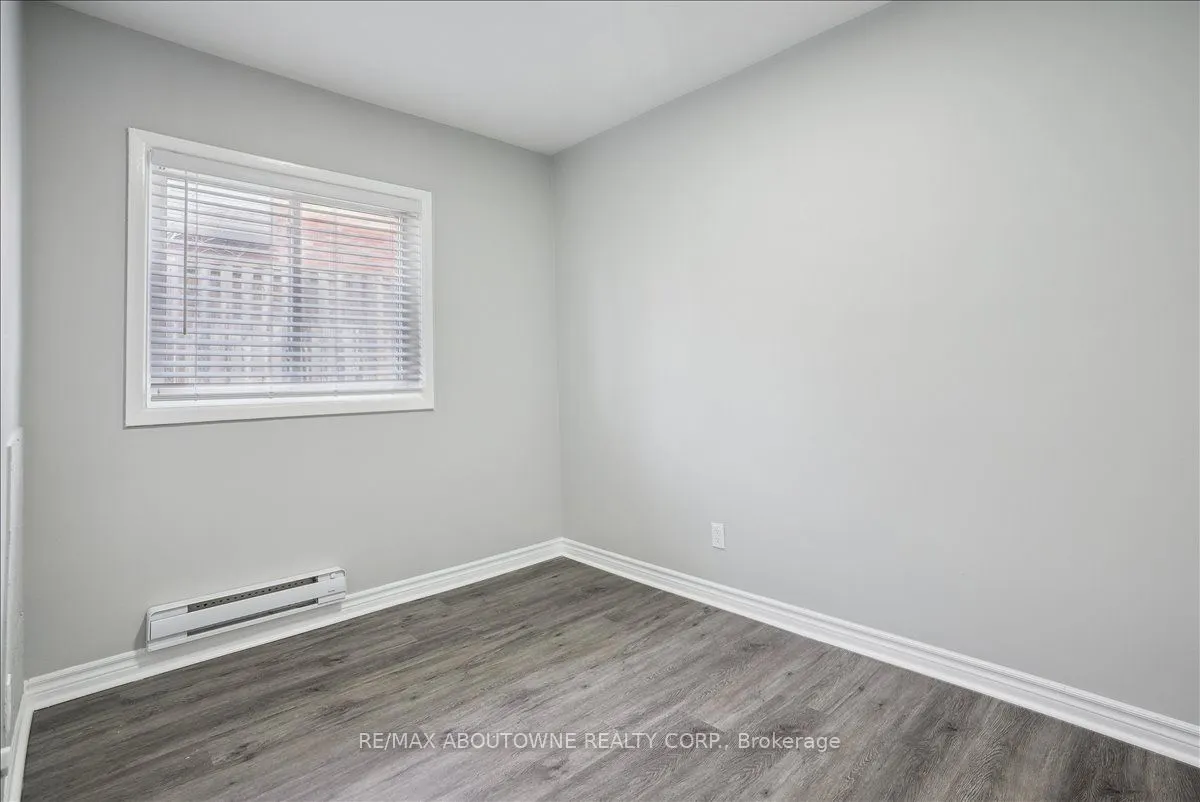 2354 Queensway Drive, #2