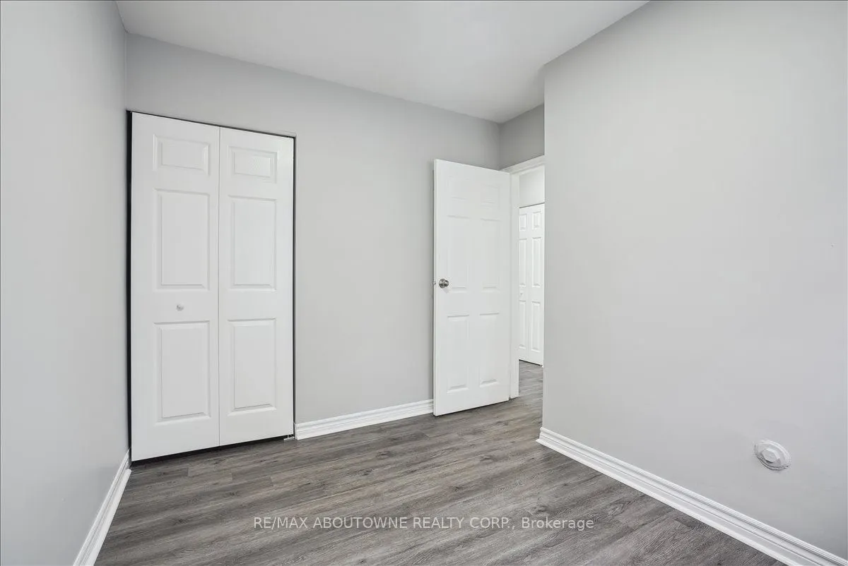 2354 Queensway Drive, #2