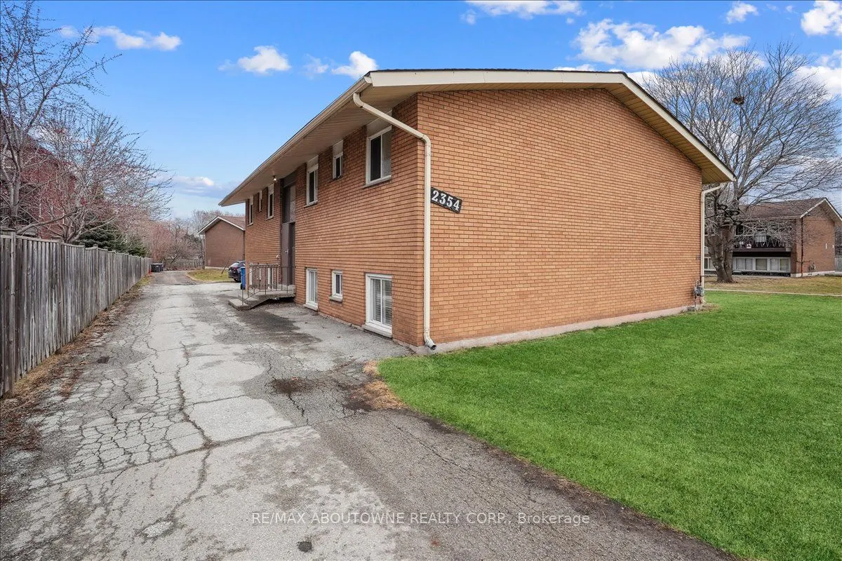 2354 Queensway Drive, #2