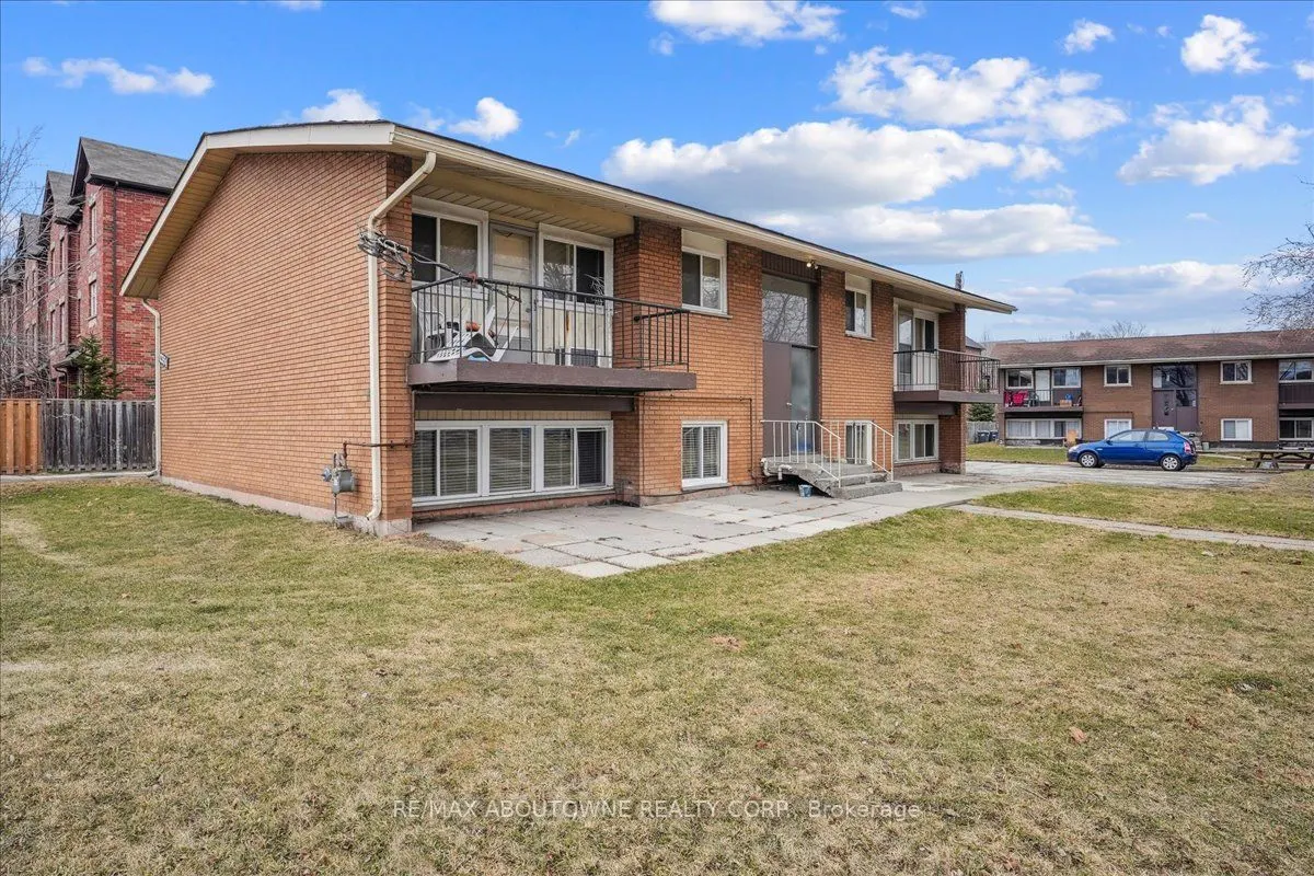 2354 Queensway Drive, #2