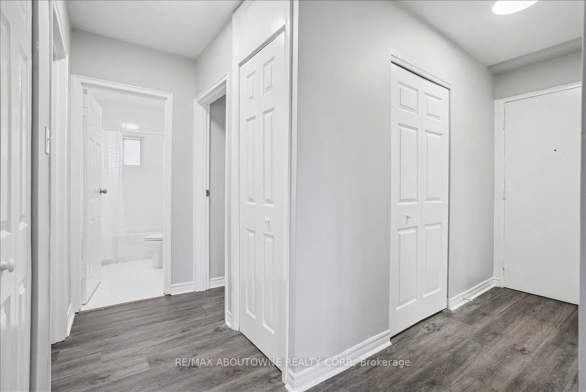 2354 Queensway Drive, #2