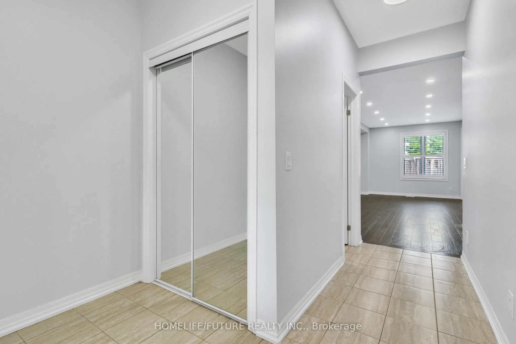 81 Hanson Crescent