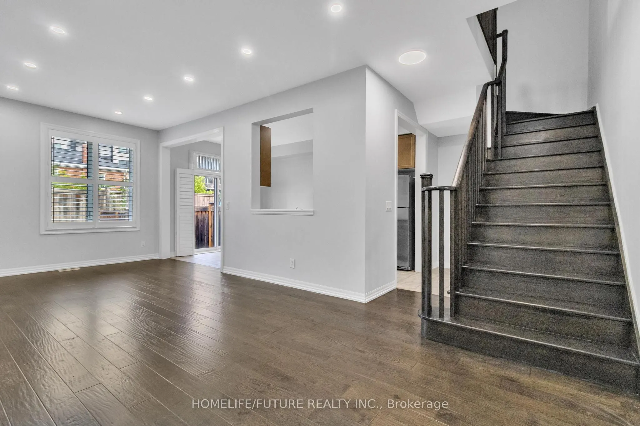 81 Hanson Crescent