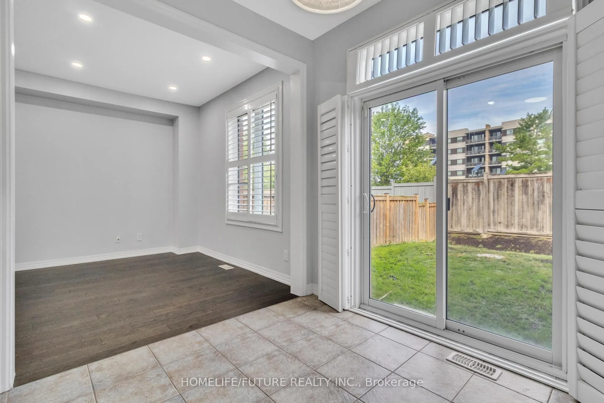81 Hanson Crescent