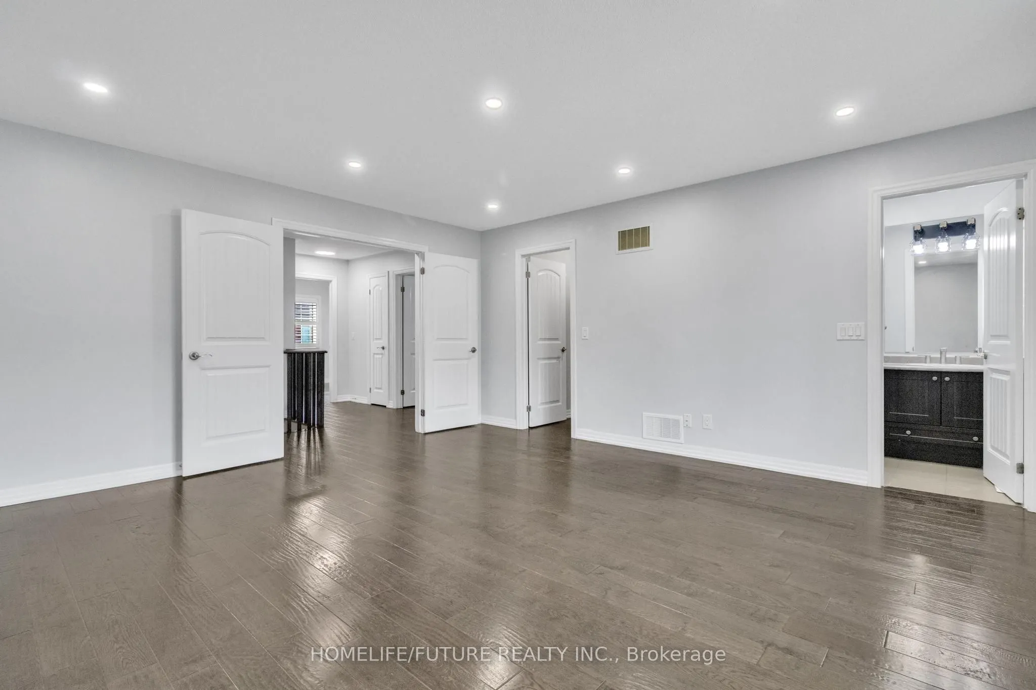 81 Hanson Crescent
