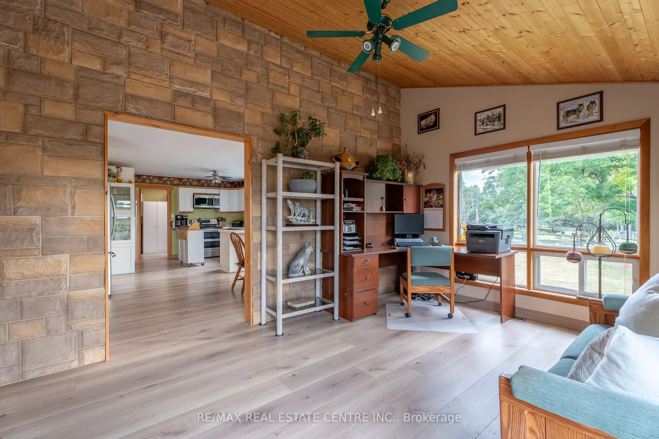 3762 Highpoint Side Road