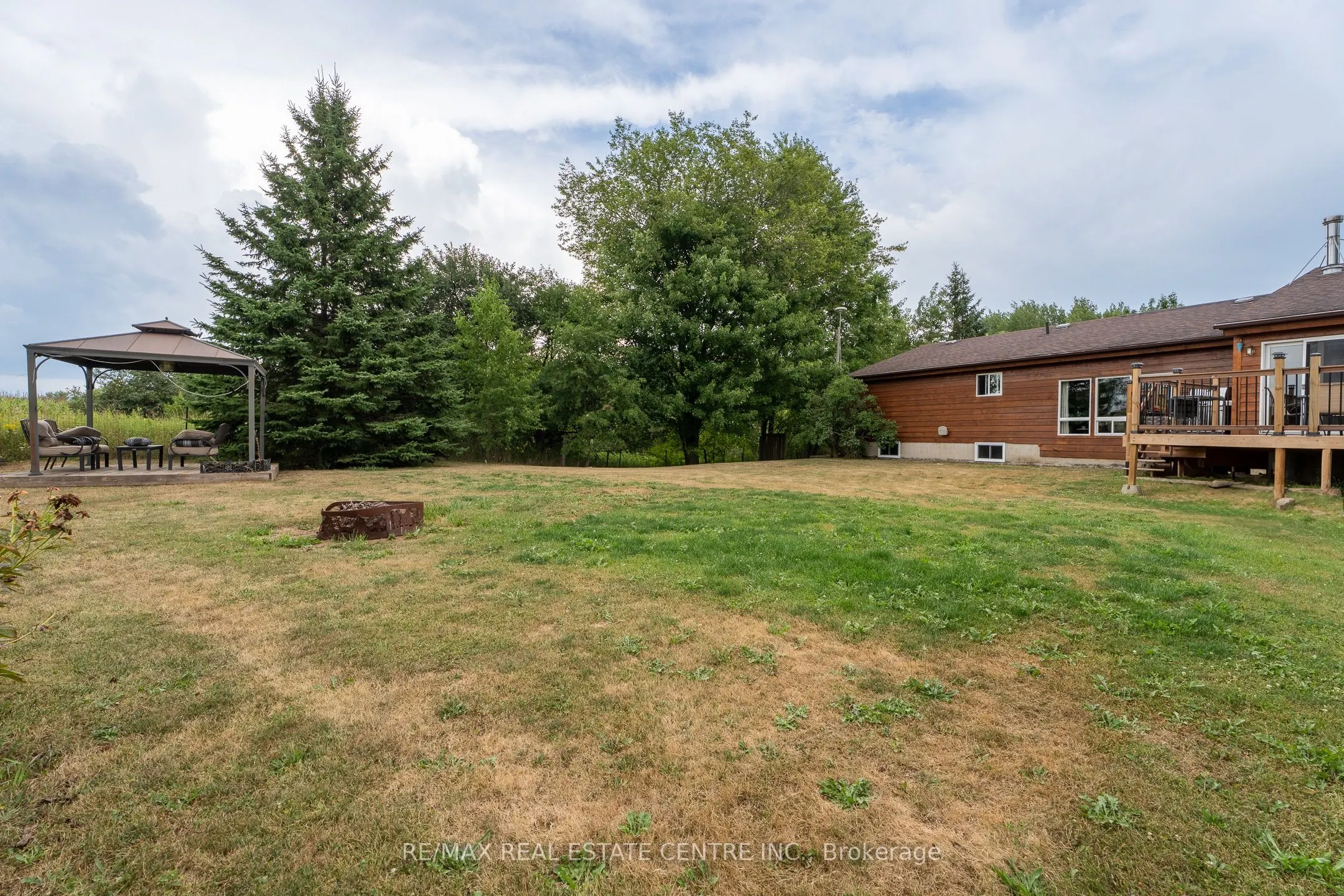 3762 Highpoint Side Road