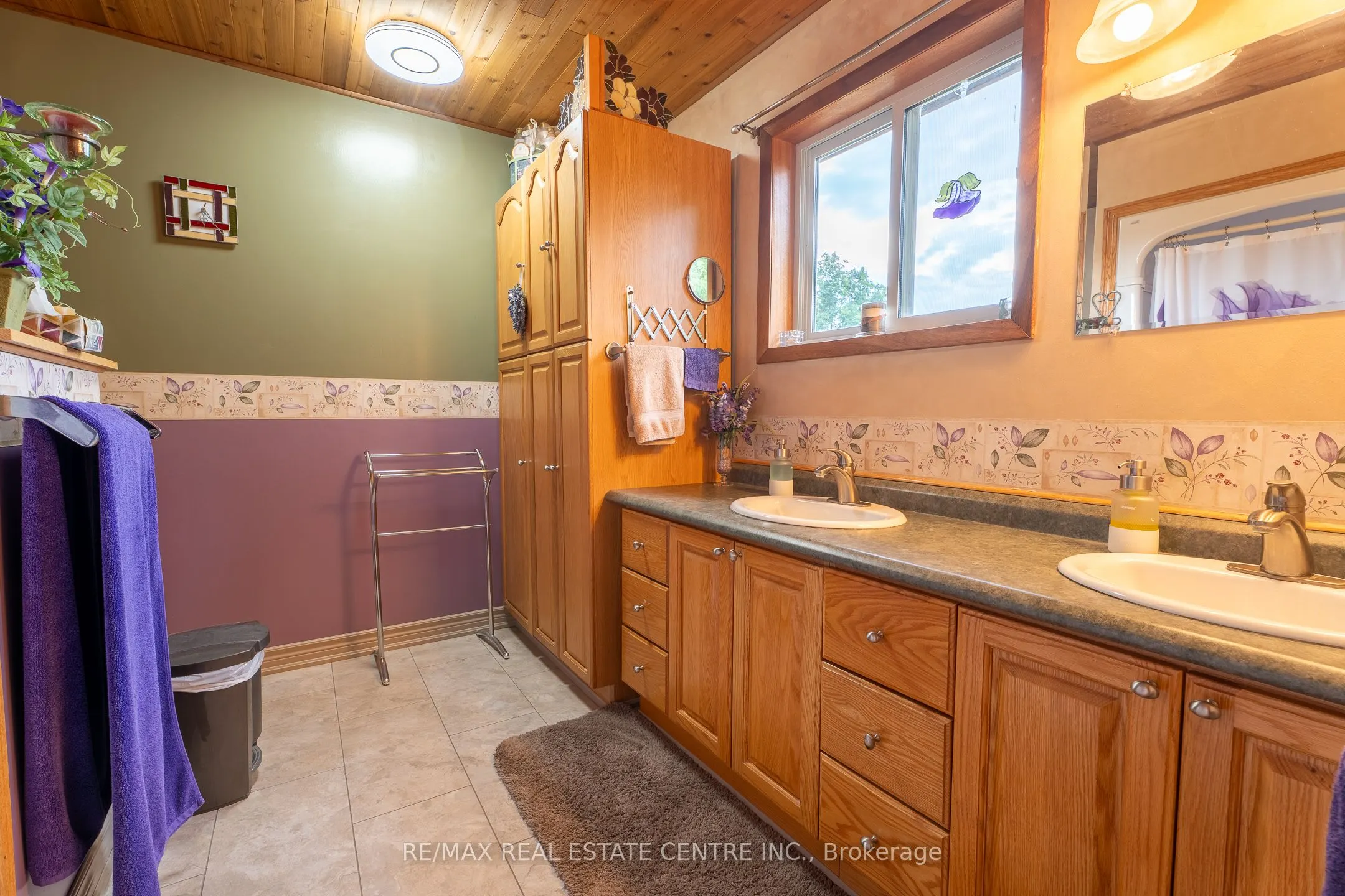 3762 Highpoint Side Road