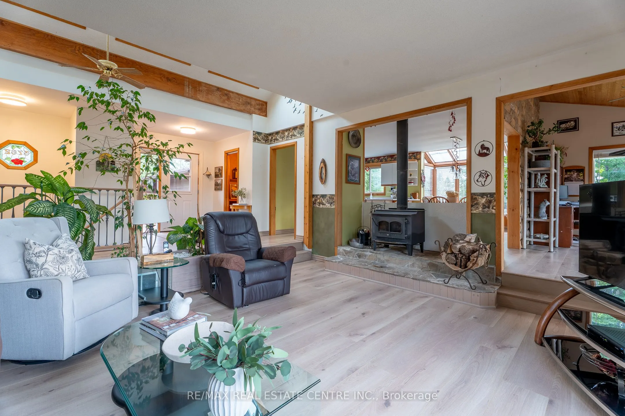 3762 Highpoint Side Road