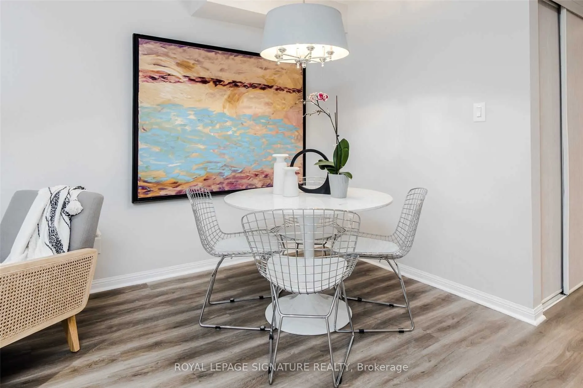 16 Laidlaw Street, #926