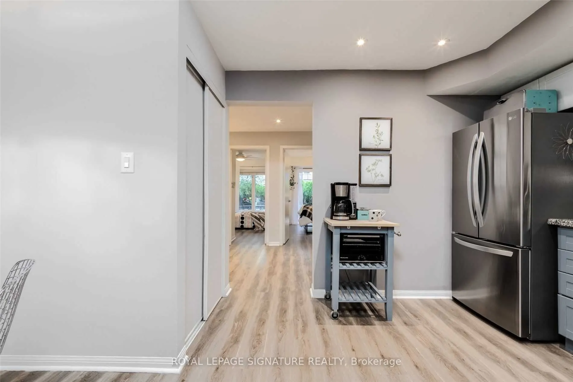 16 Laidlaw Street, #926