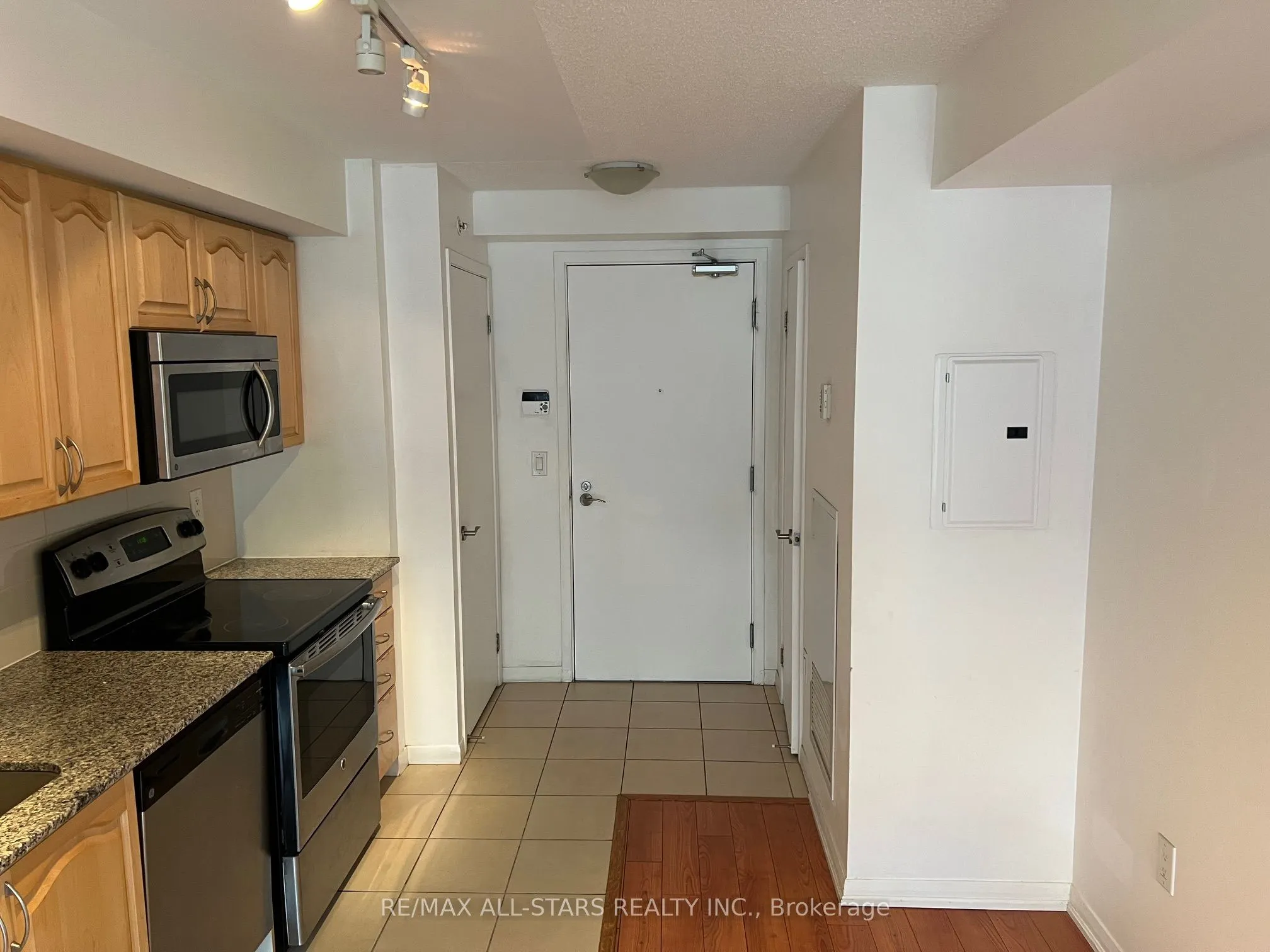830 Lawrence Avenue W, #1103