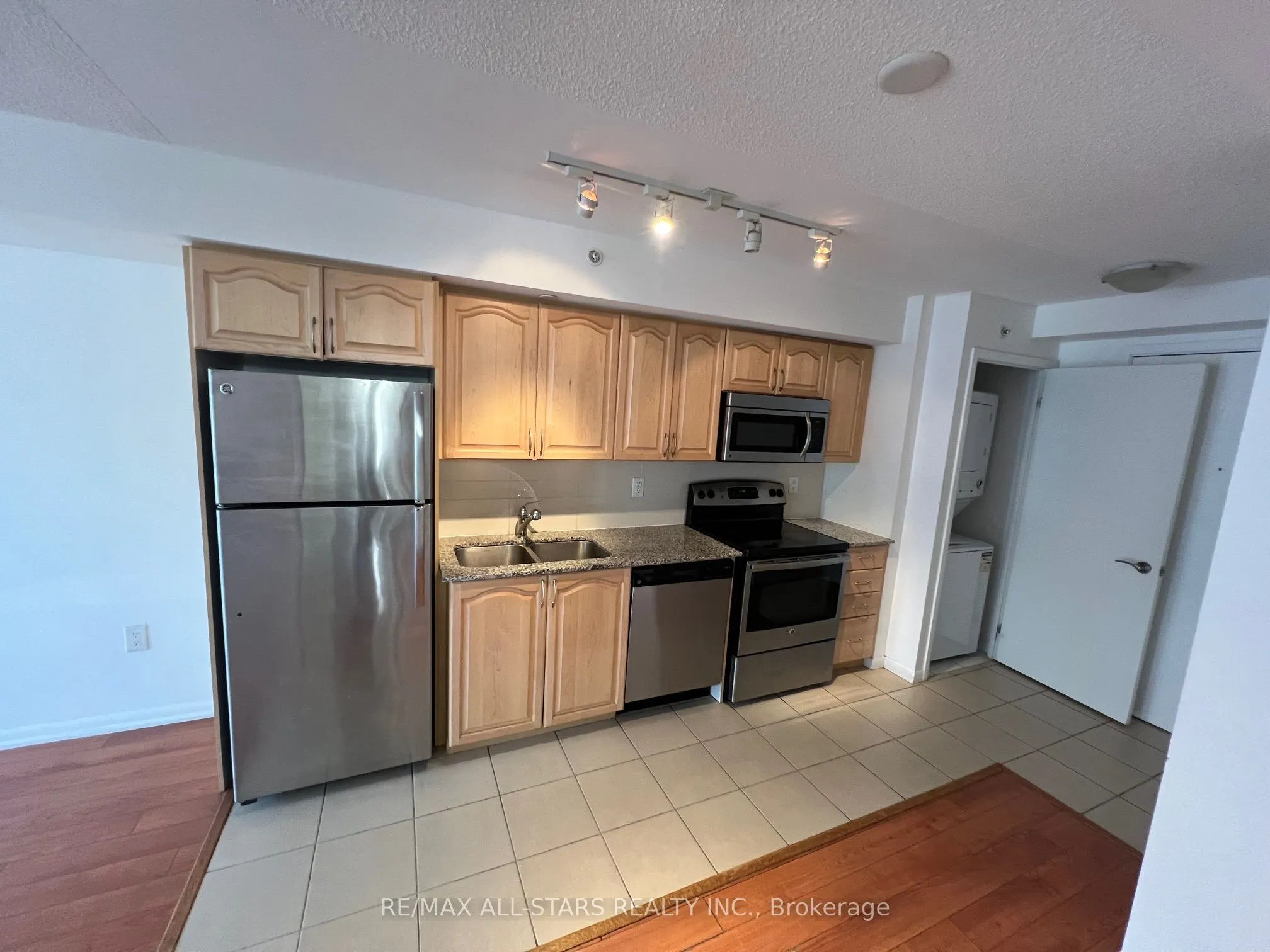 830 Lawrence Avenue W, #1103