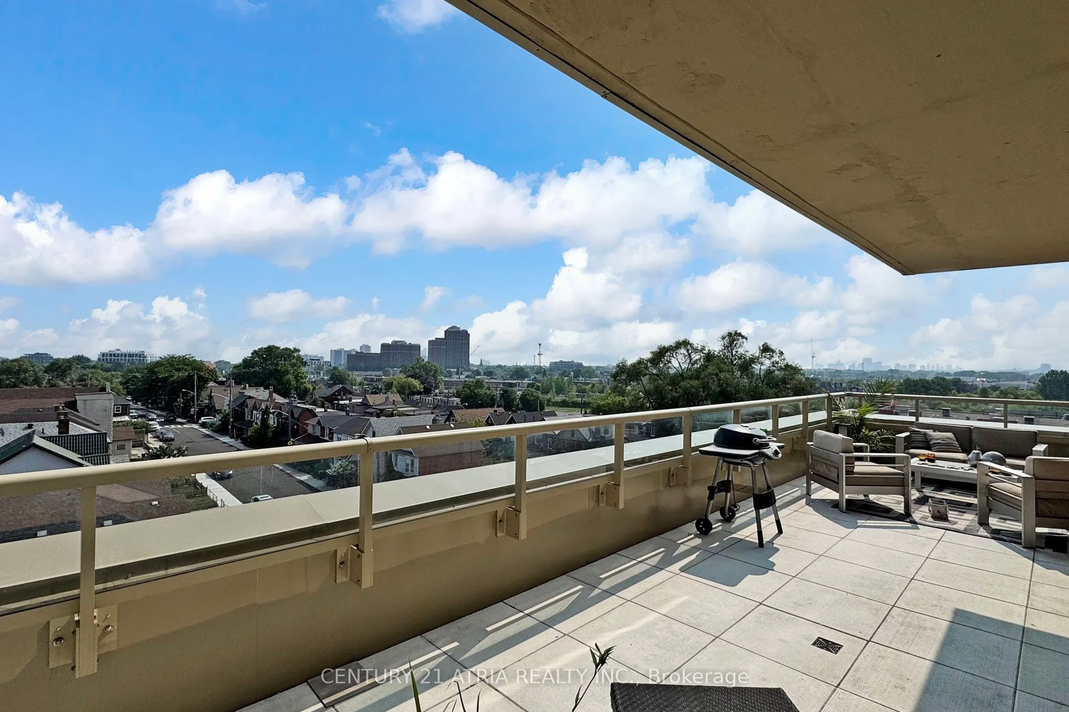 1787 St Clair Avenue, #607