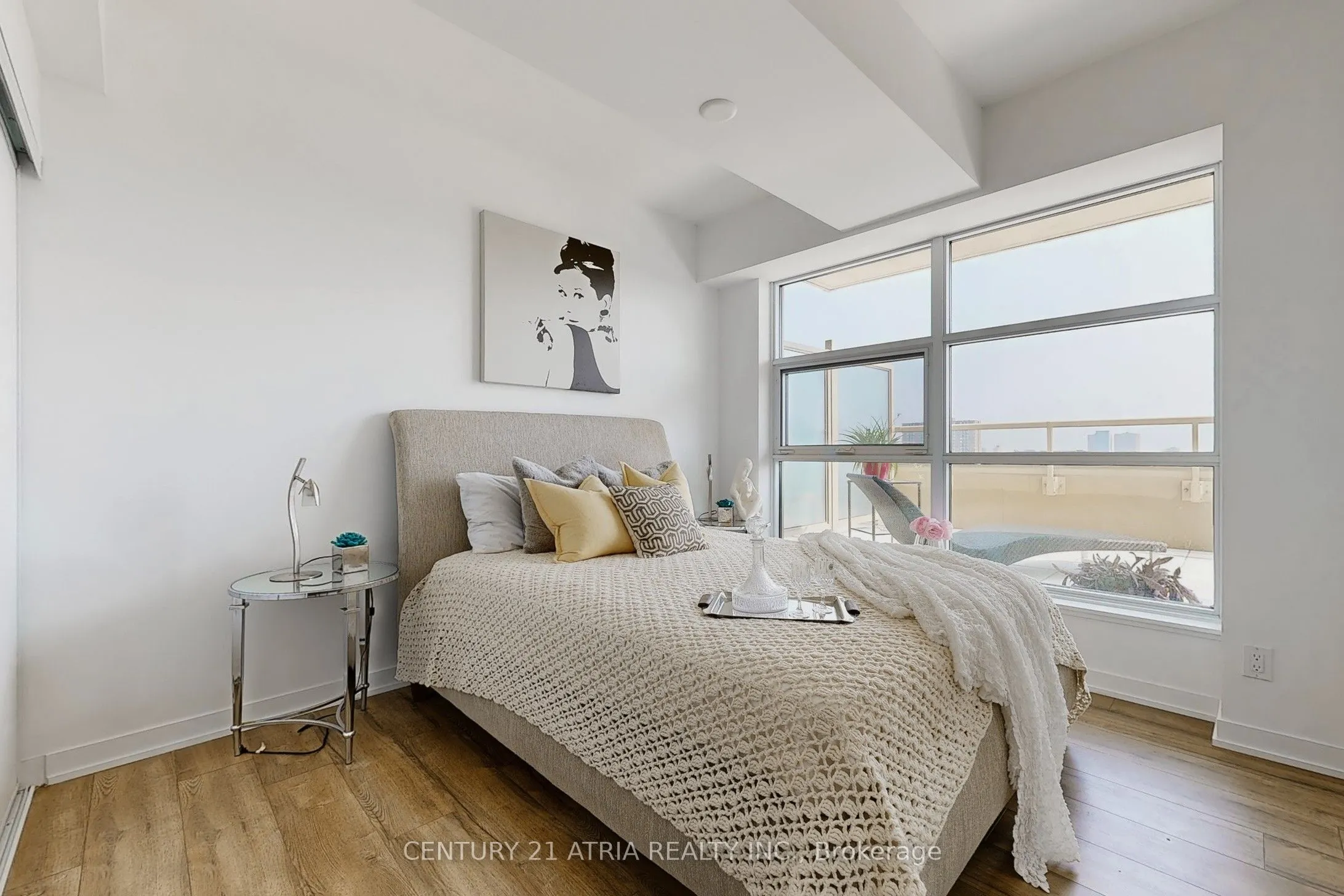 1787 St Clair Avenue, #607