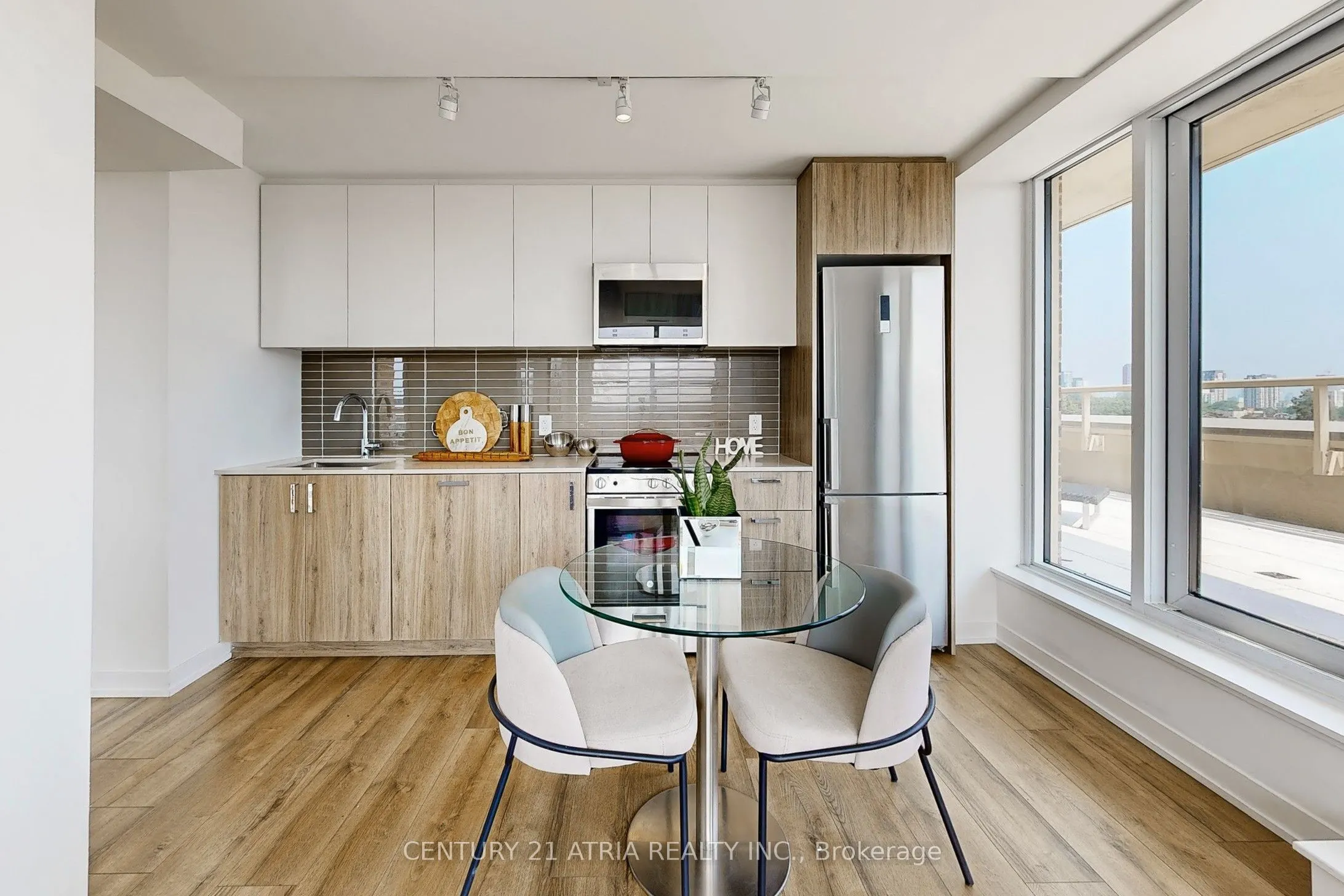 1787 St Clair Avenue, #607