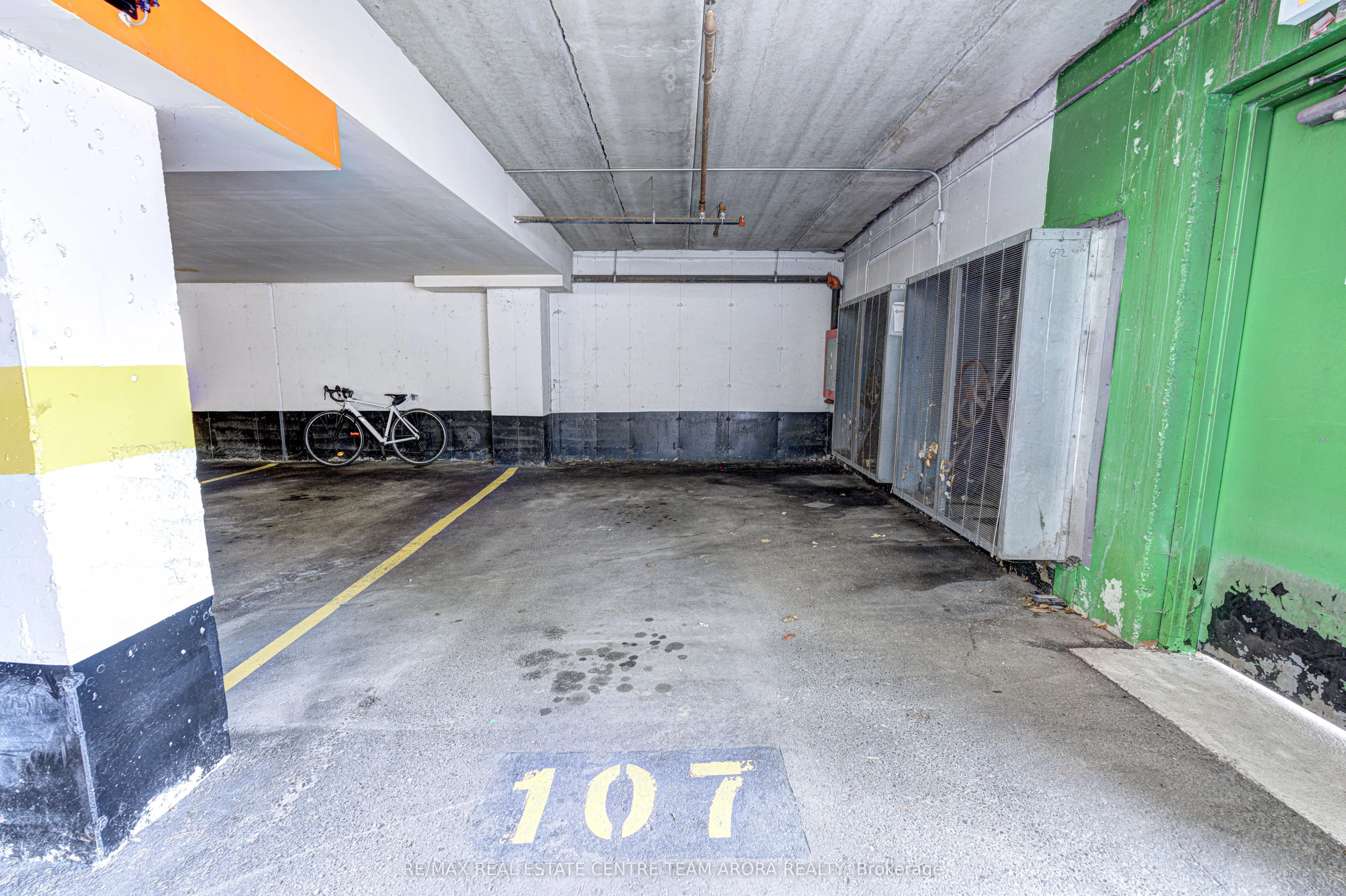 1483 Maple Avenue, #408