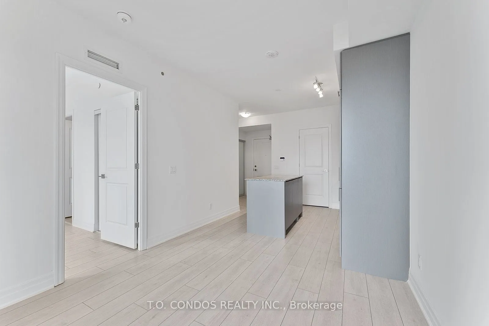 30 Elm Drive W, #505