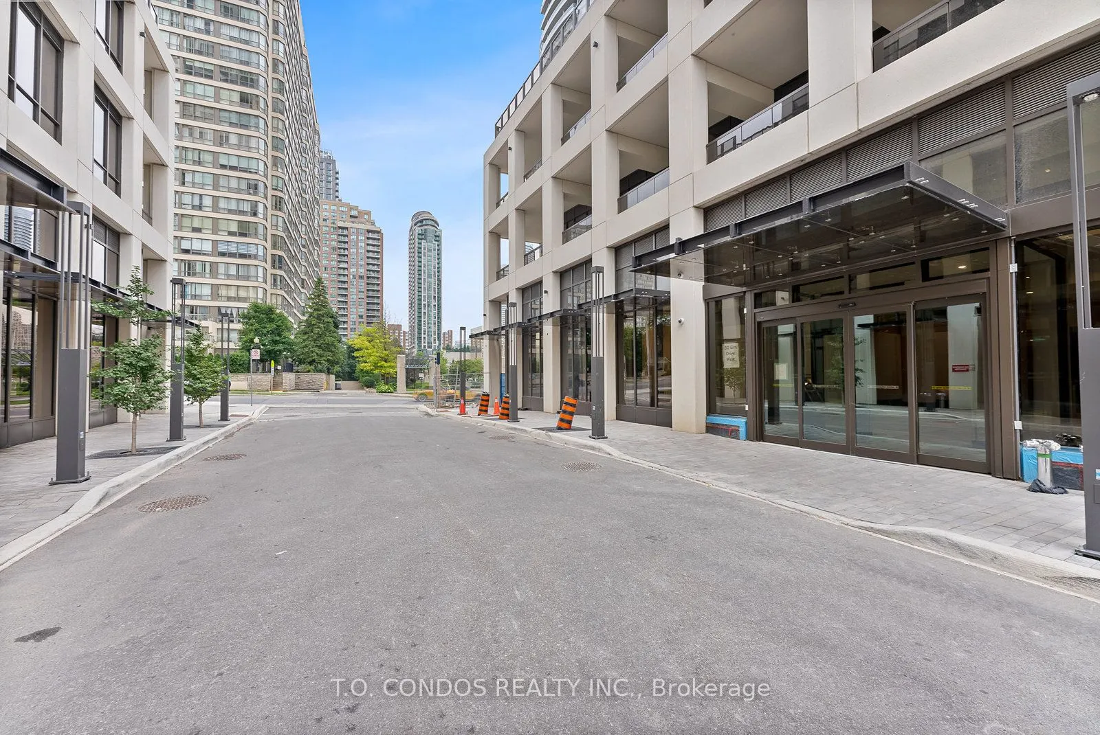 30 Elm Drive W, #505