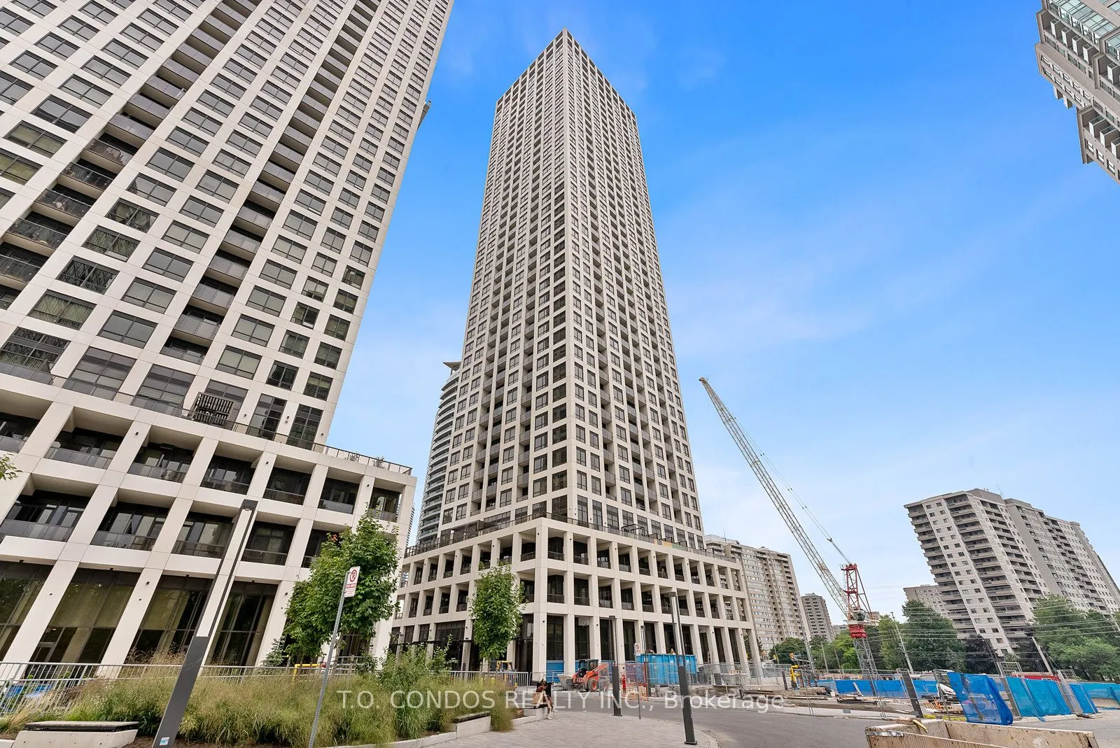 30 Elm Drive W, #505