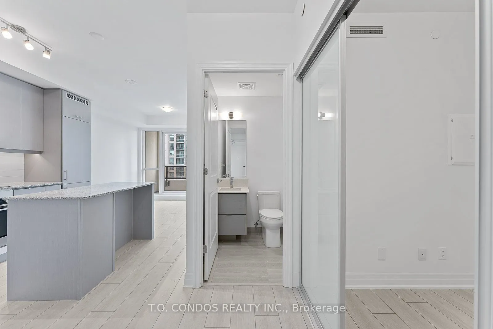 30 Elm Drive W, #505