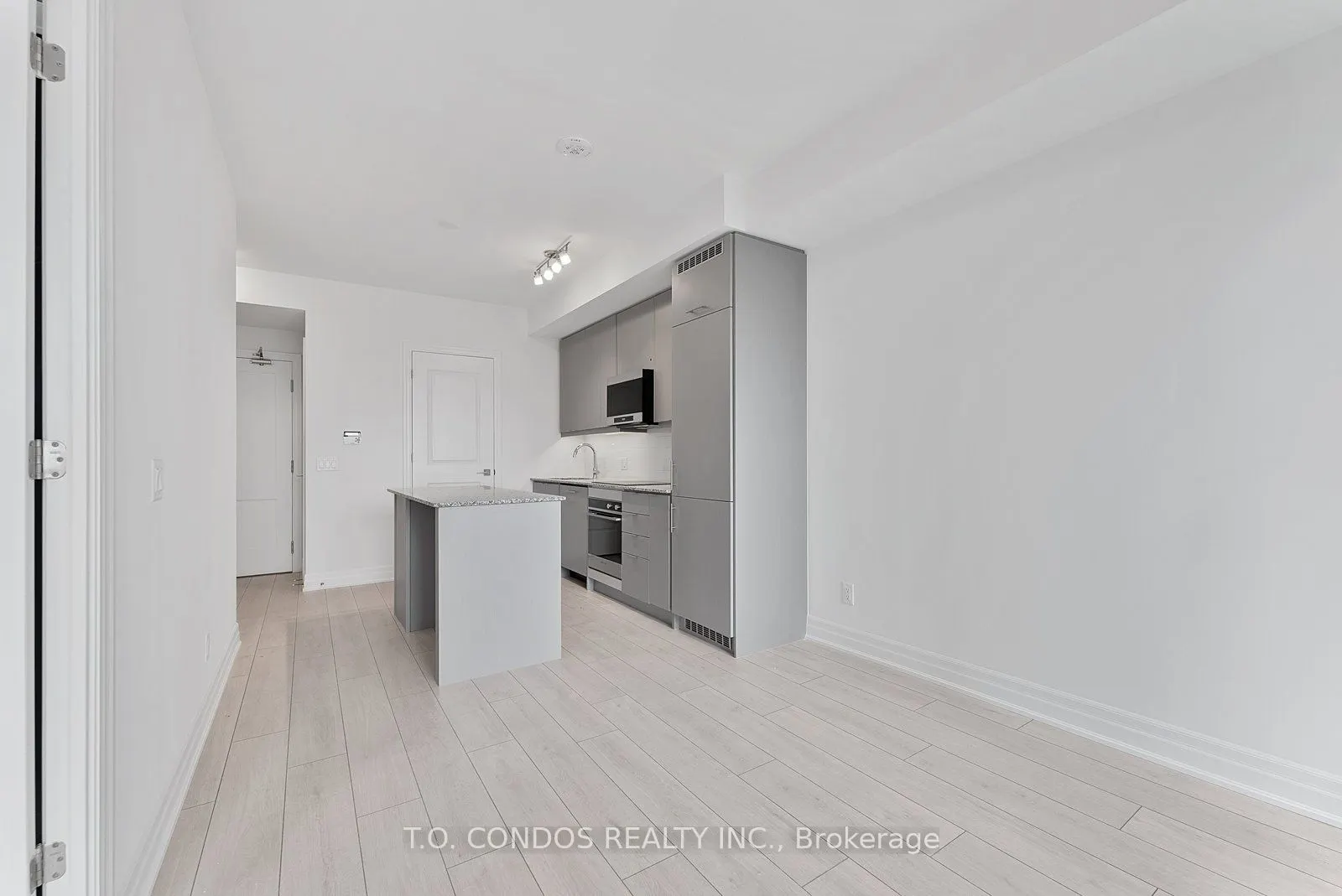 30 Elm Drive W, #505