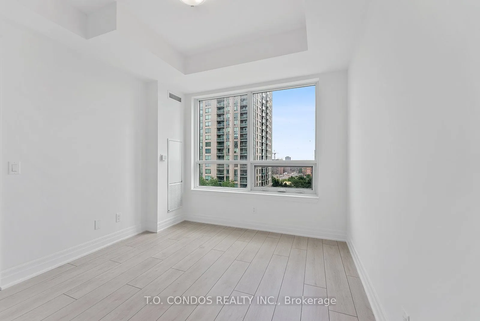 30 Elm Drive W, #505