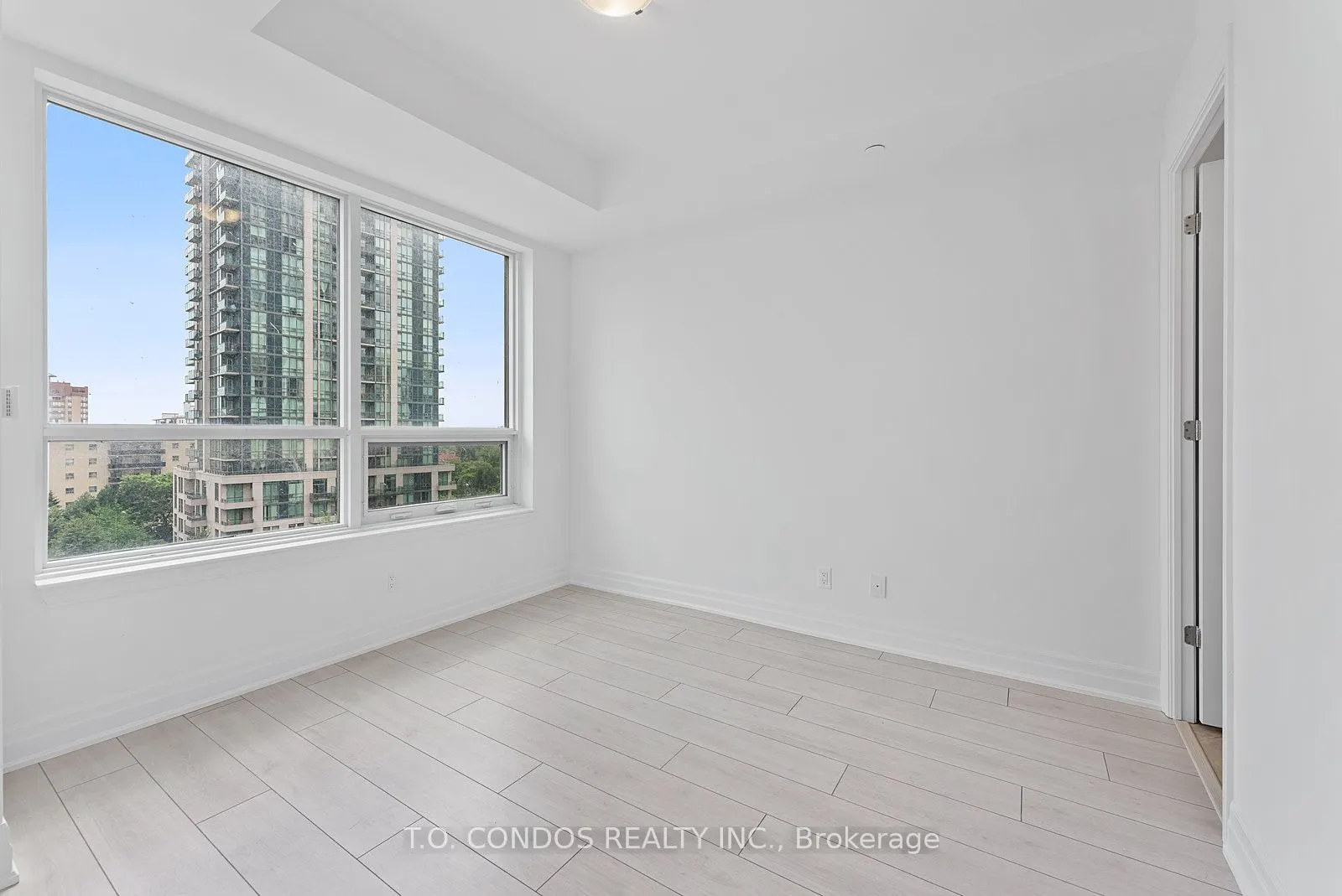 30 Elm Drive W, #505